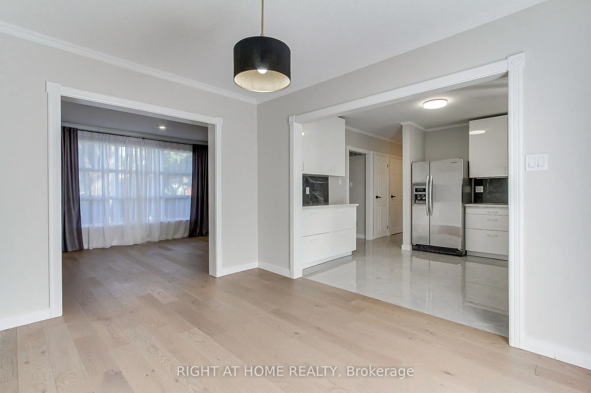 1715 Oberon Crescent
