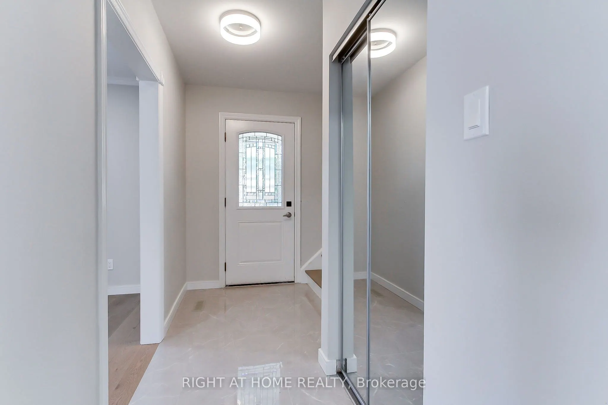 1715 Oberon Crescent