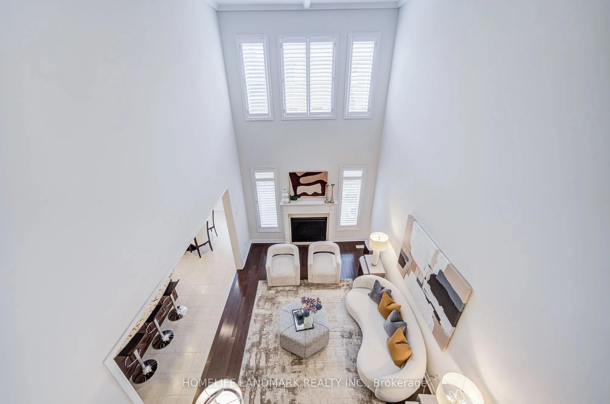 95 Hoey Crescent