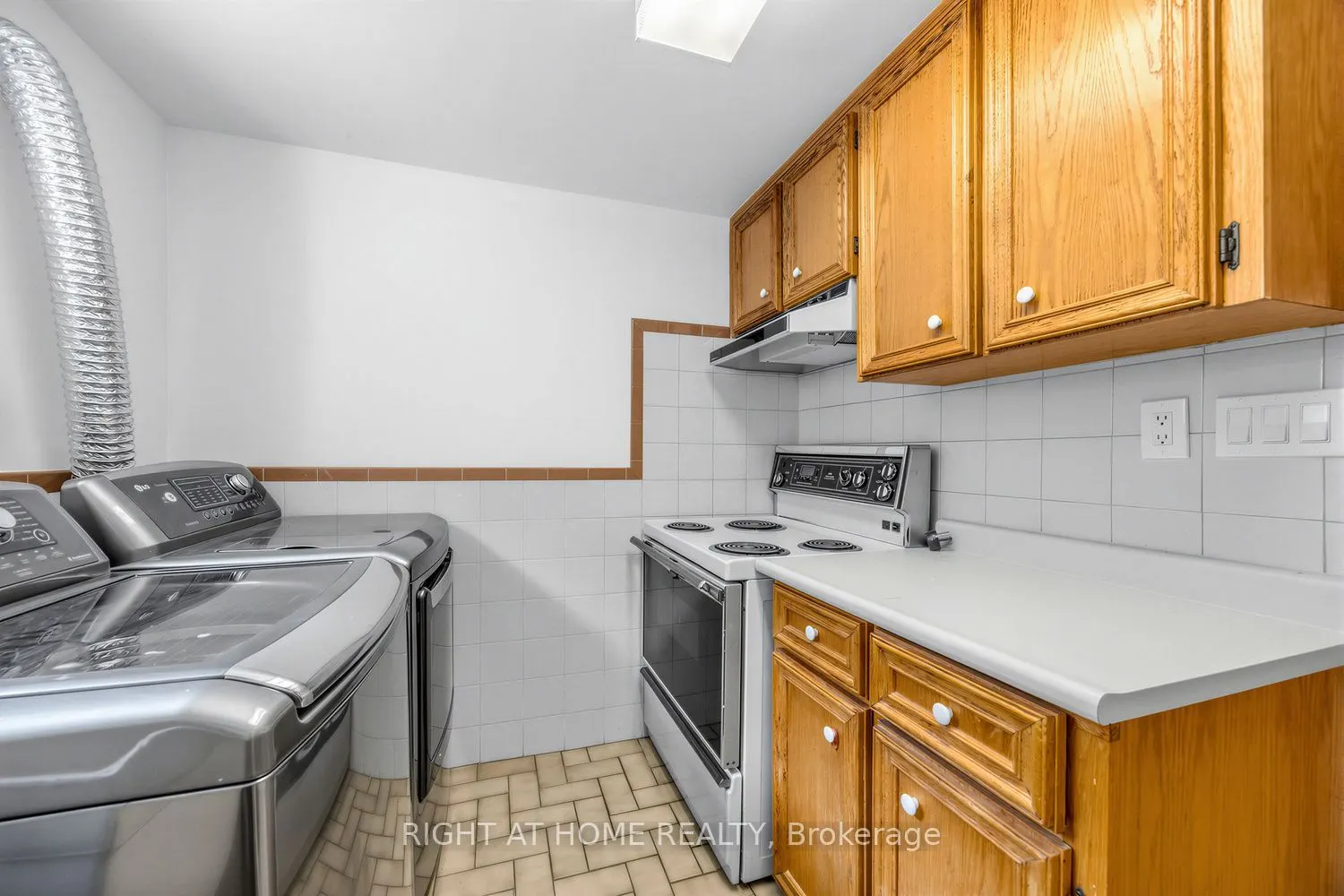 3126 Mccarthy Court