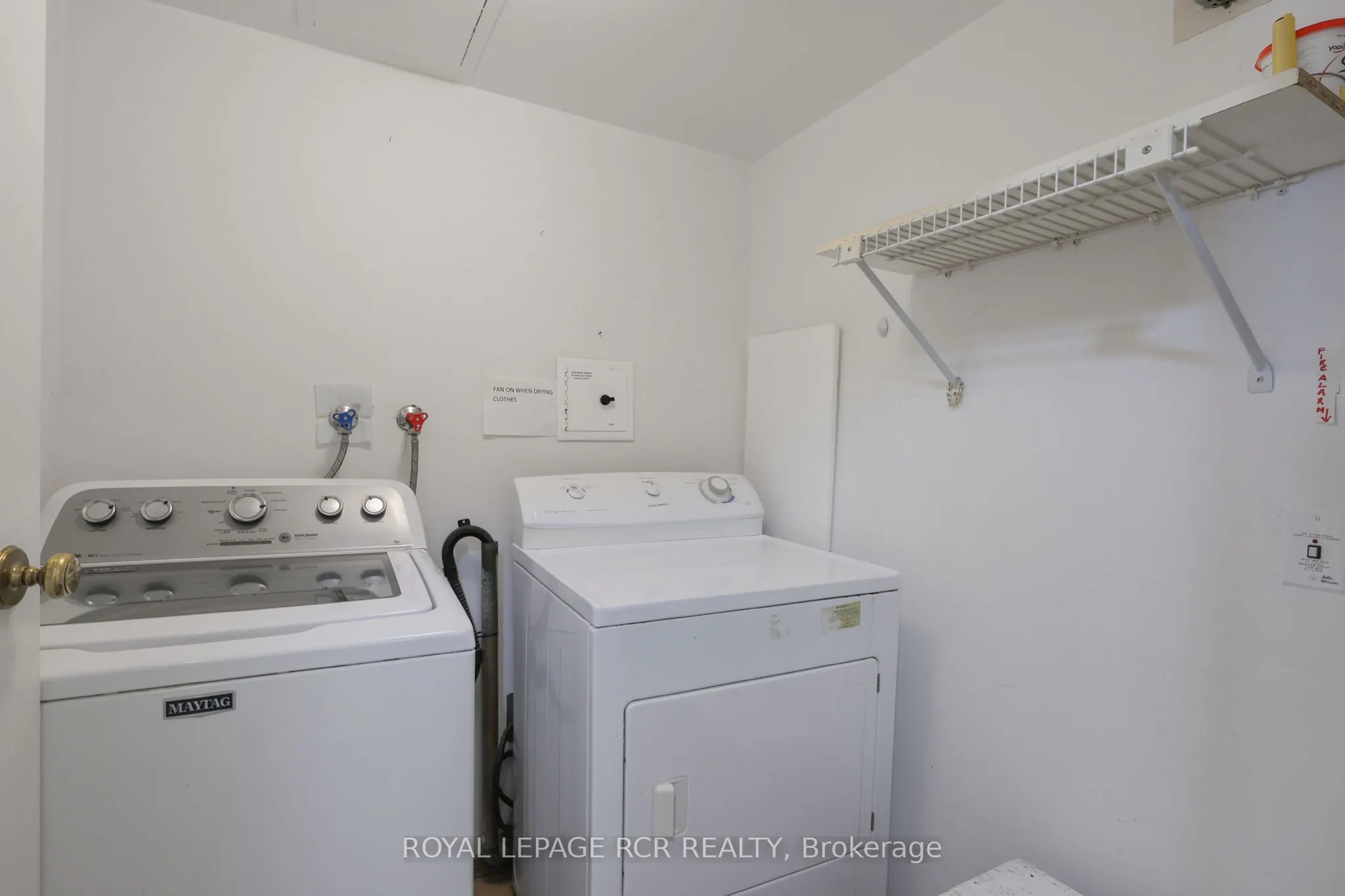 3650 Kaneff Crescent #303