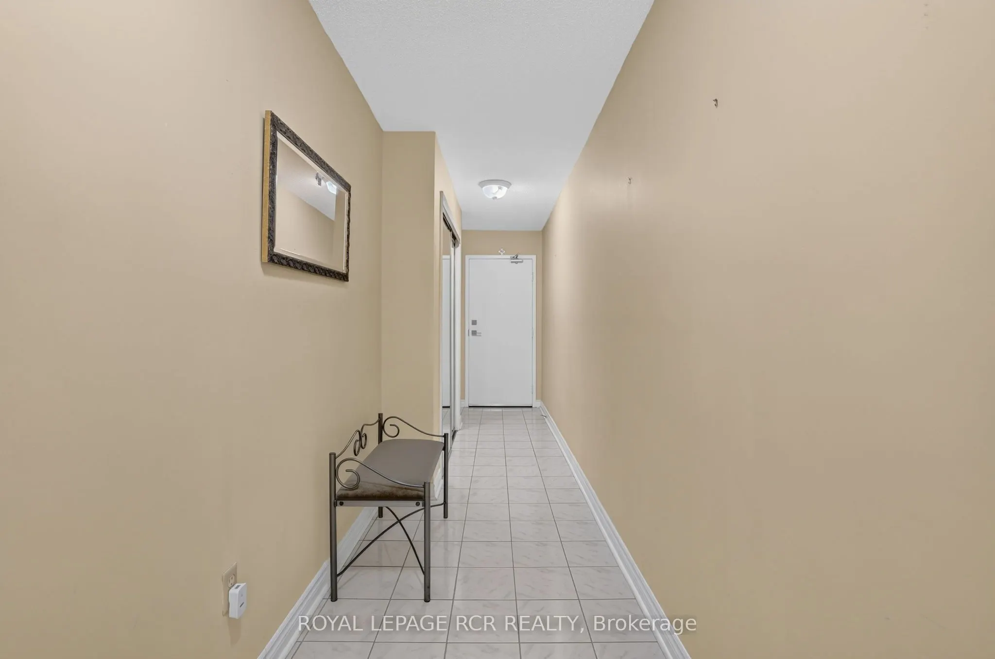 3650 Kaneff Crescent #303