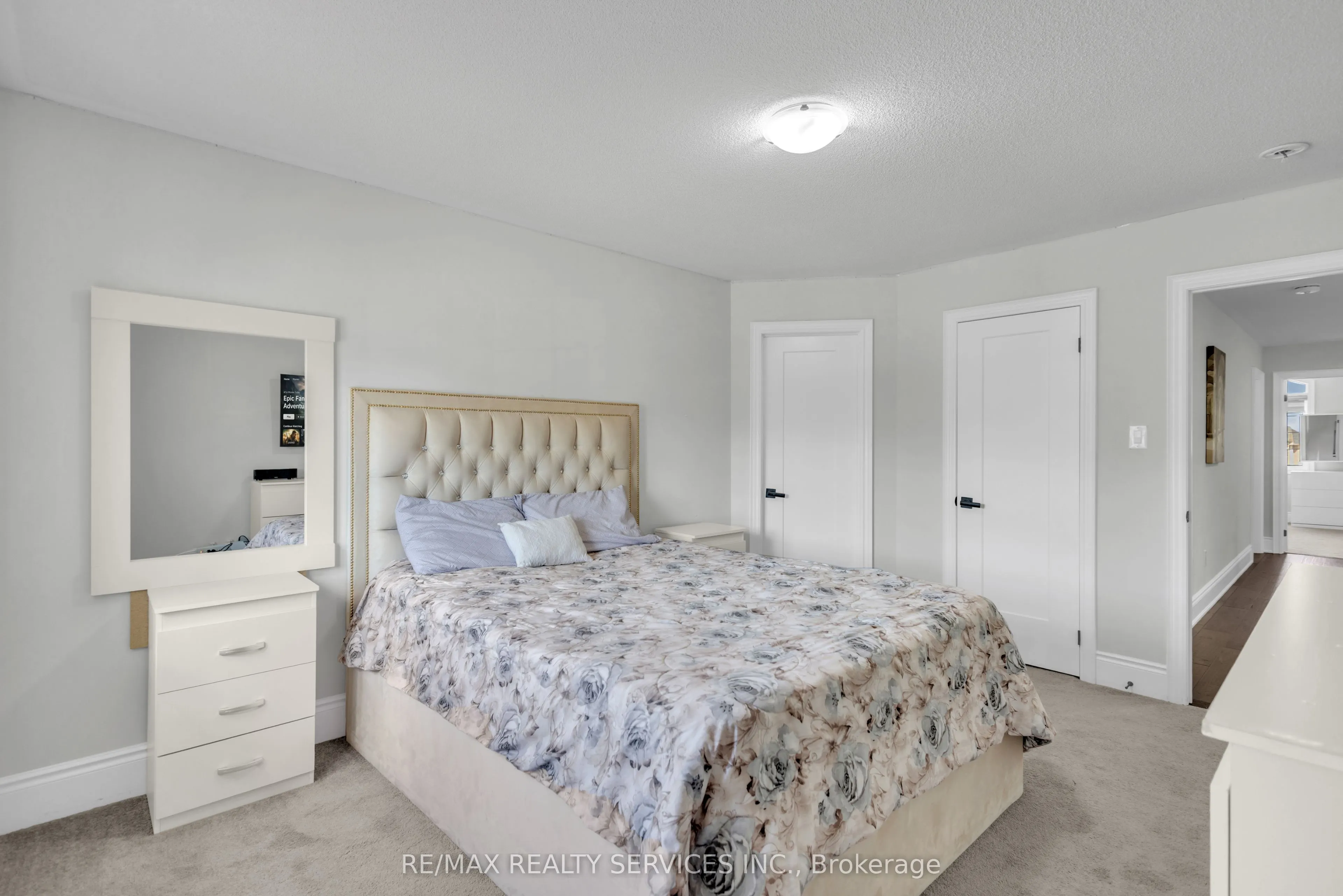 40 Rosewell Crescent