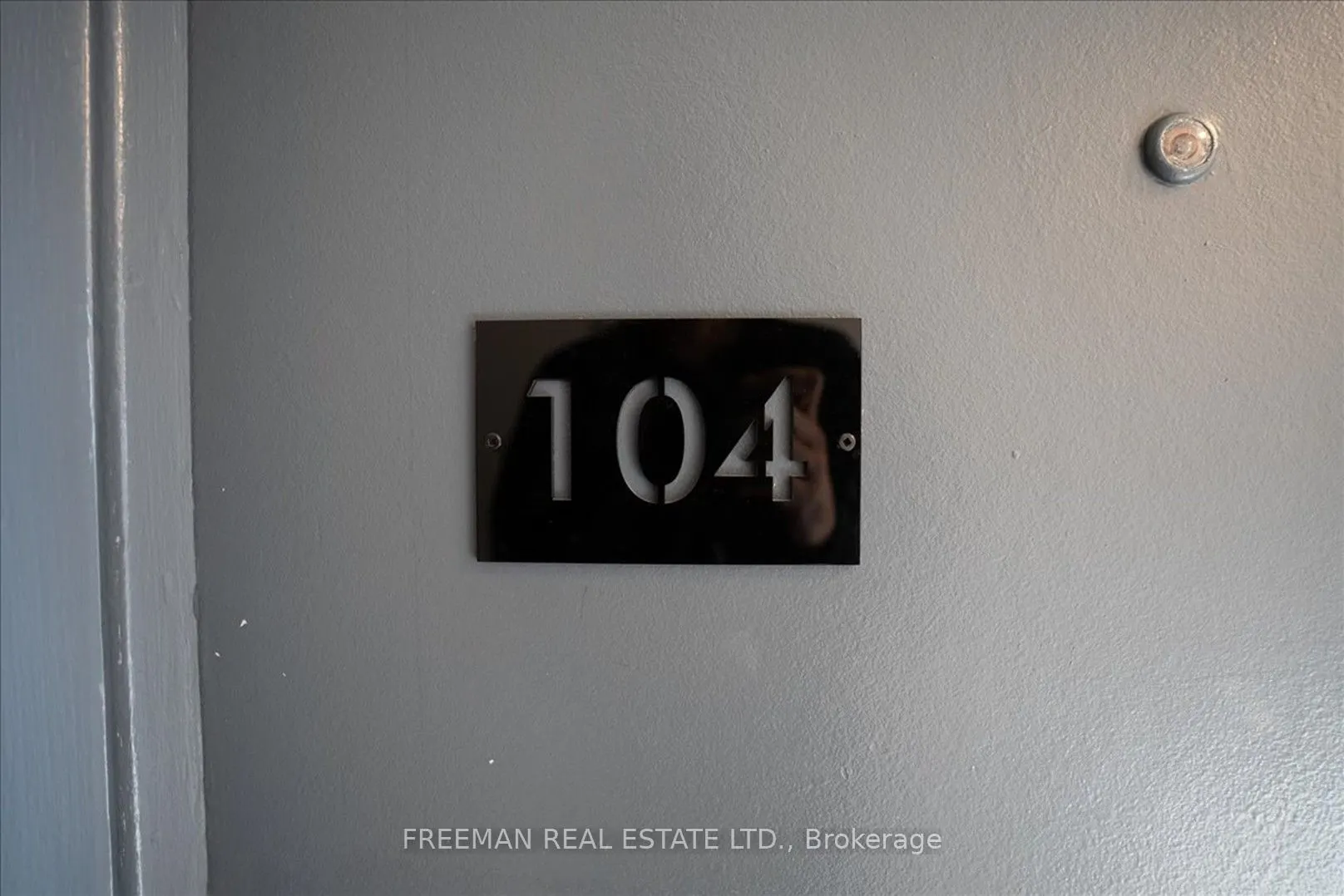 15 Thorburn Avenue #104