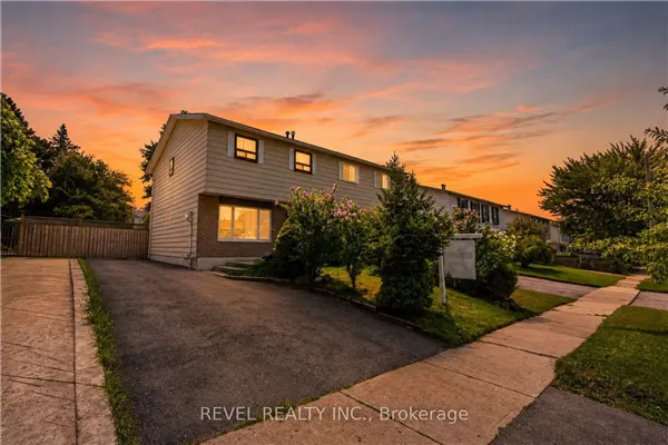 24 Bramhall Circle