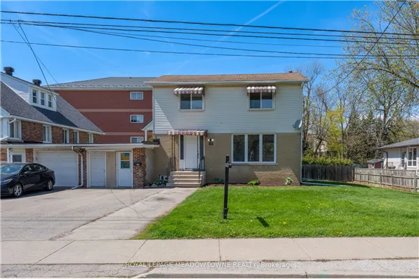 82 Maple Avenue