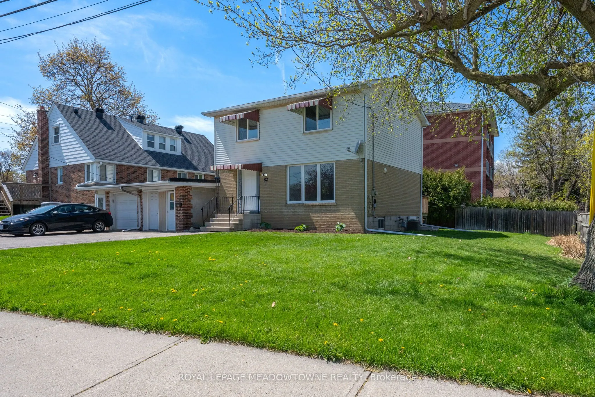 82 Maple Avenue