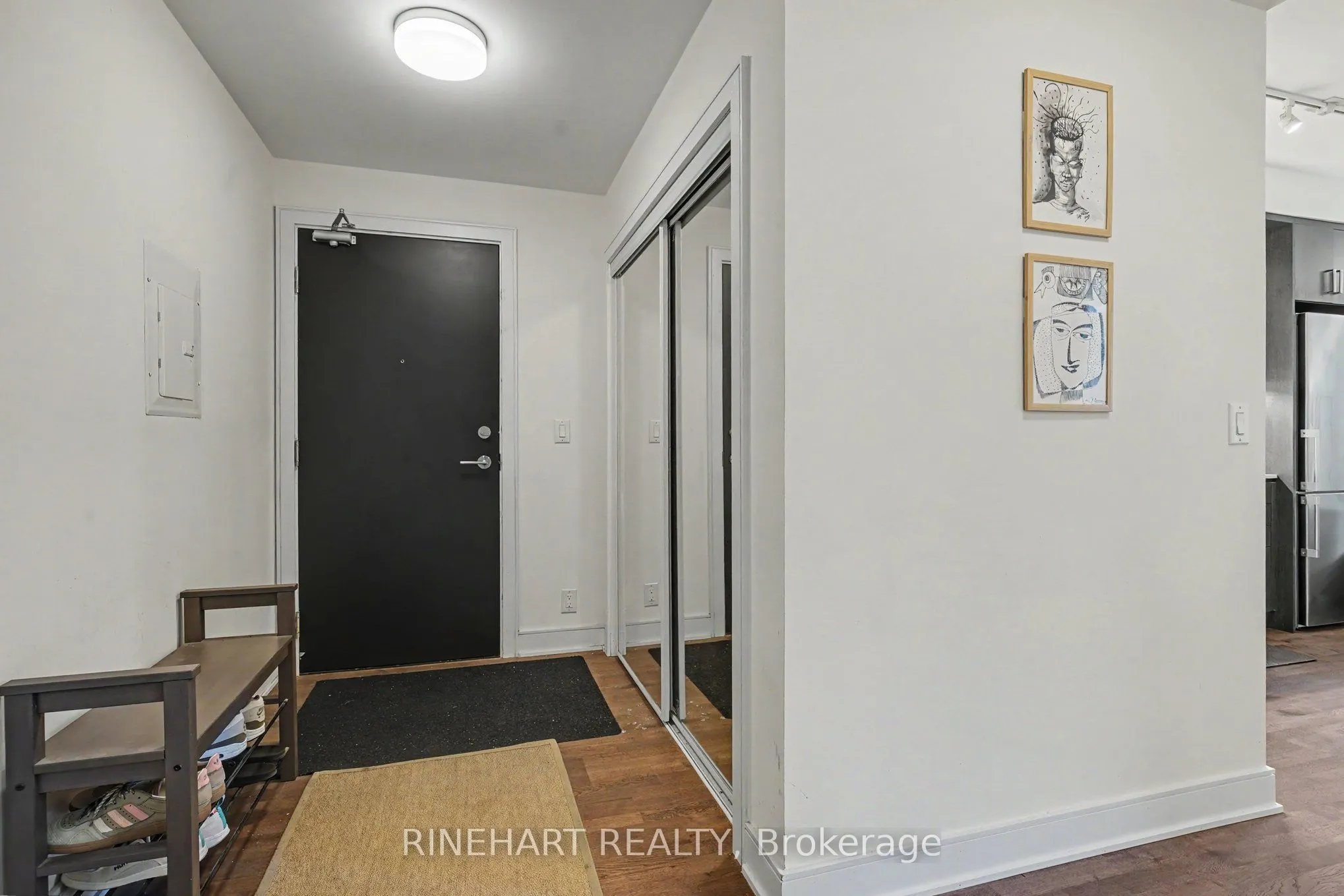 1575 Lakeshore Road W #352