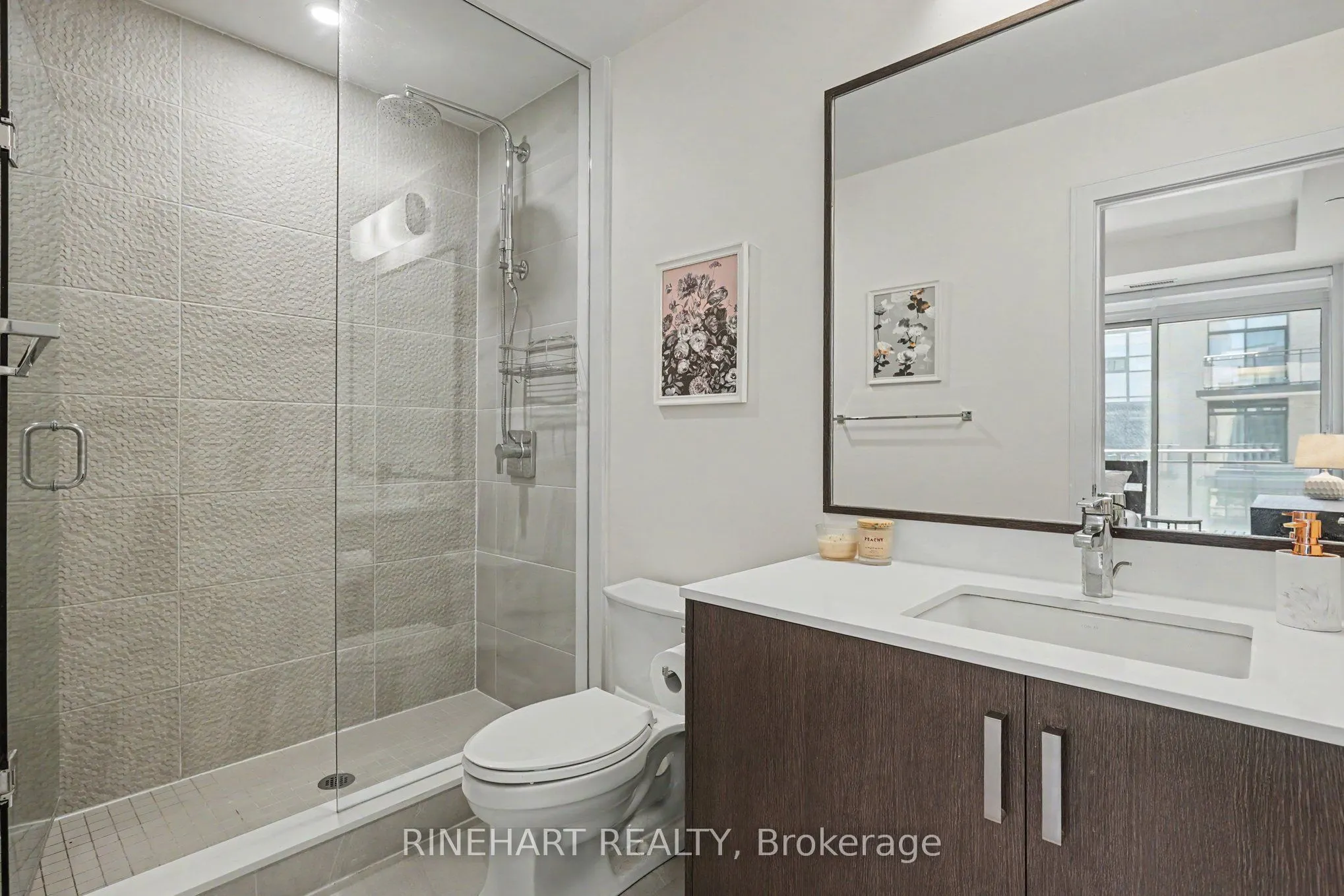1575 Lakeshore Road W #352