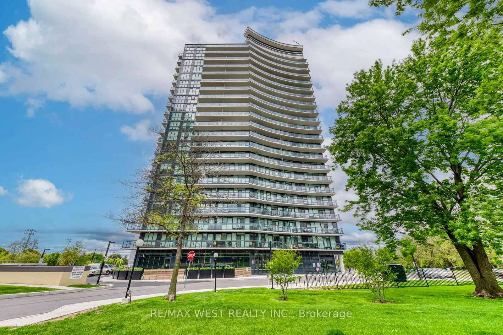 1461 Lawrence Avenue W #1104