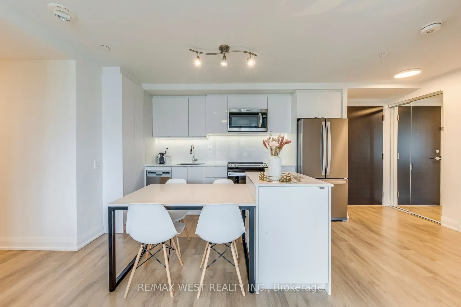 1461 Lawrence Avenue W #1104