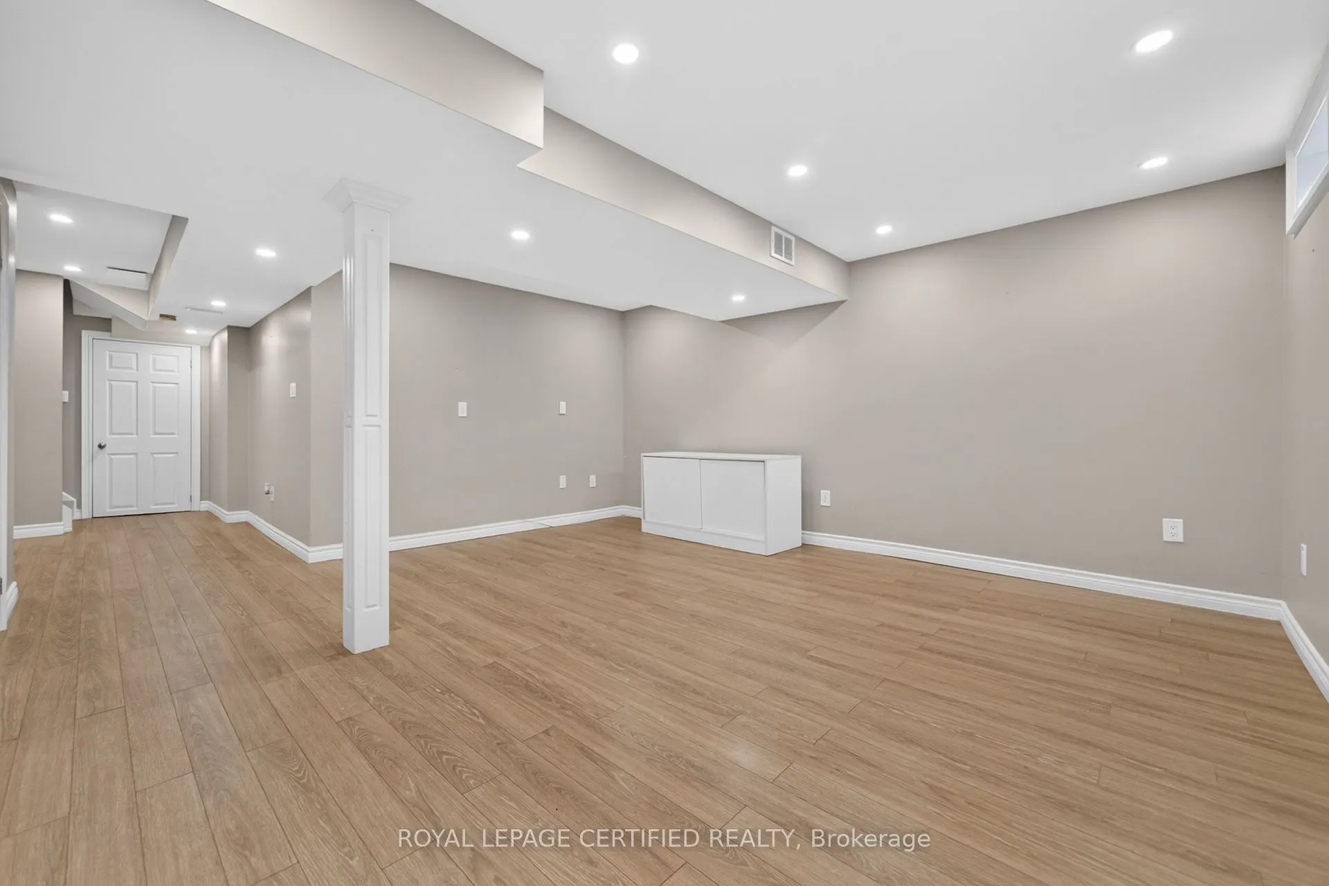 464 Collis Court