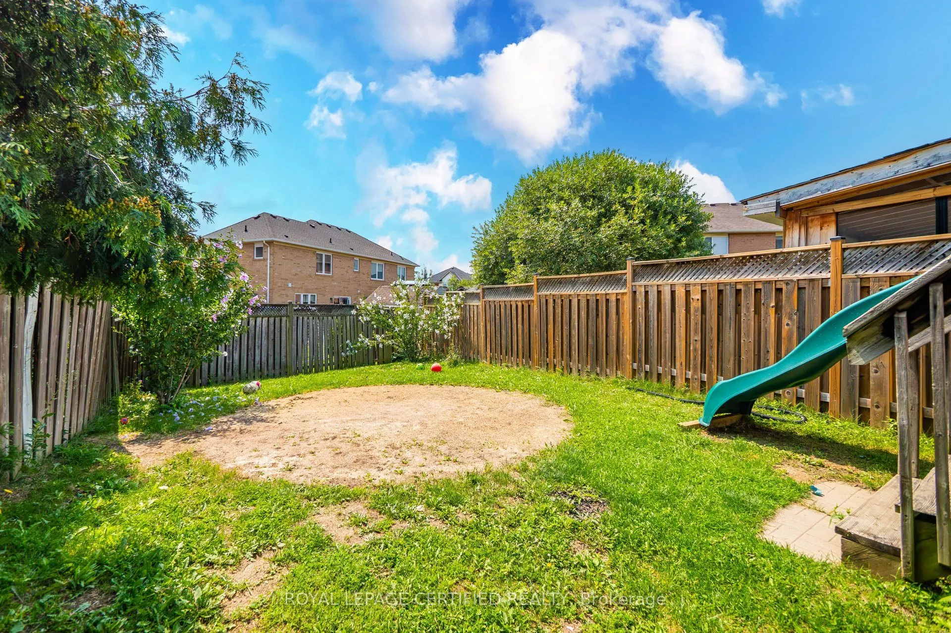 464 Collis Court