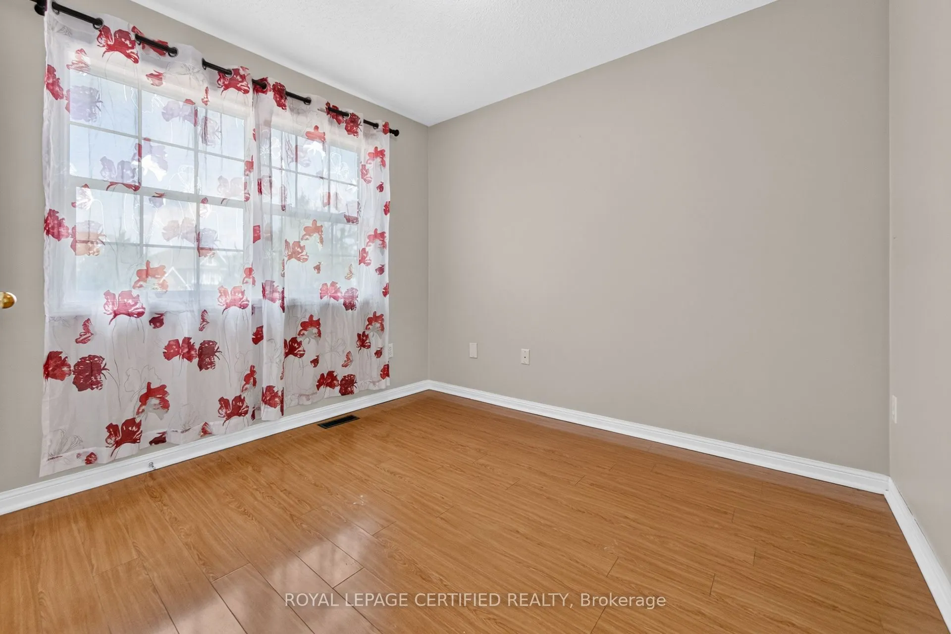 464 Collis Court