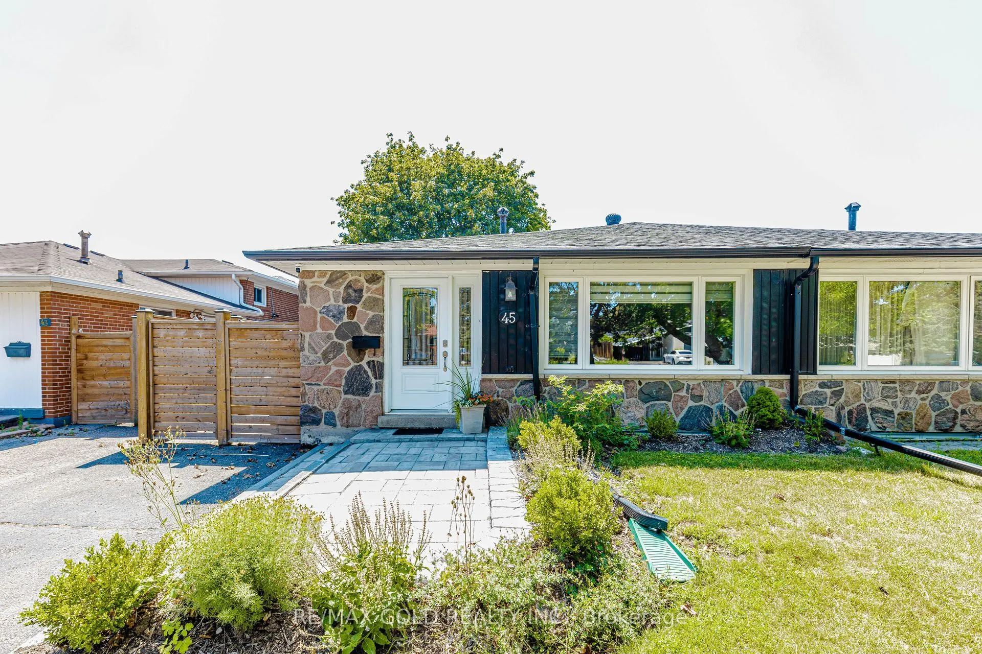 45 Grange Drive