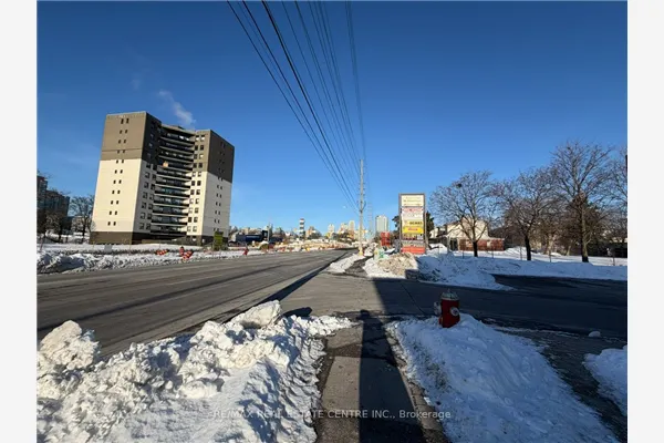 3085 Hurontario St Street