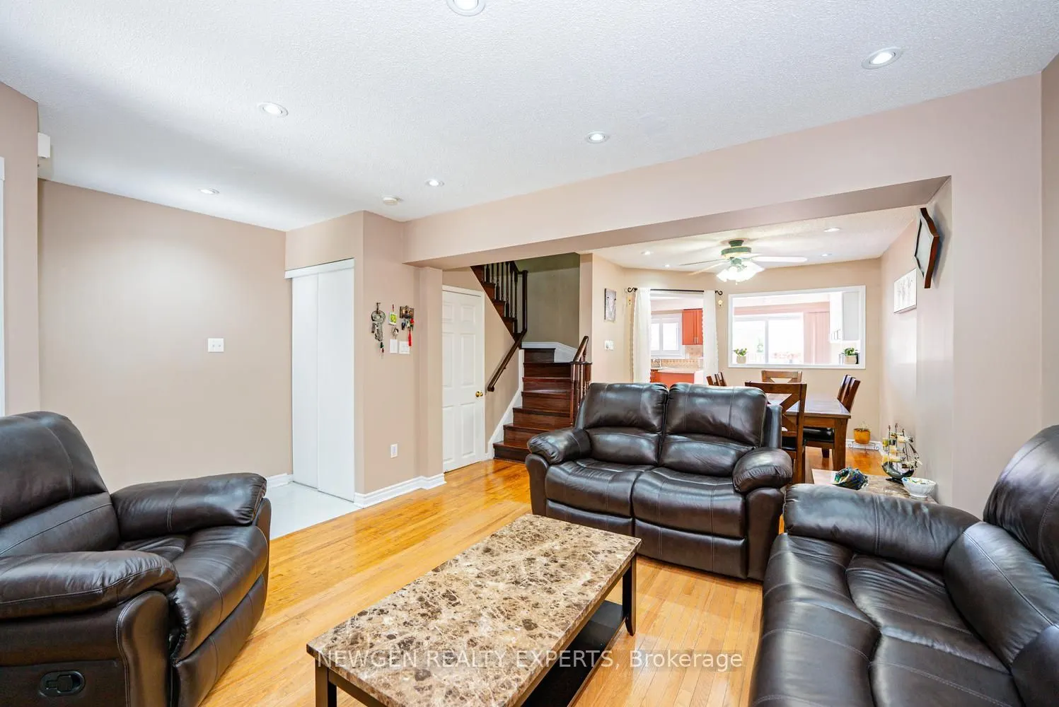42 Mccleave Crescent
