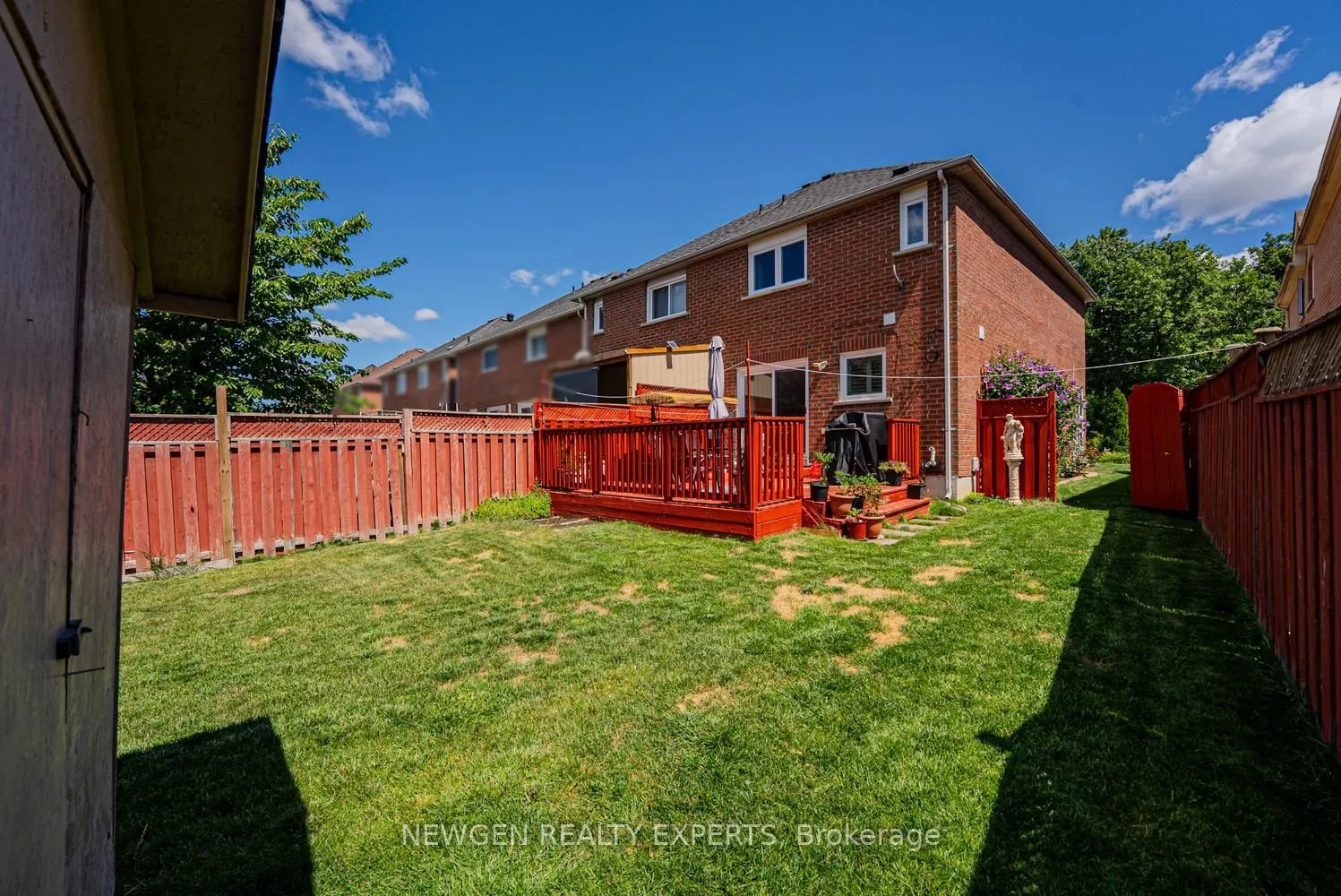 42 Mccleave Crescent