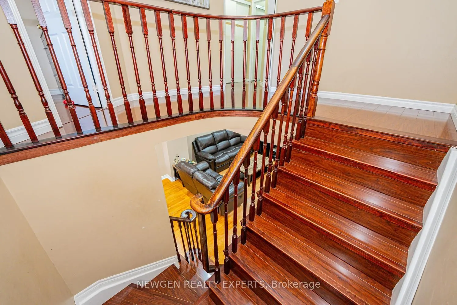 42 Mccleave Crescent