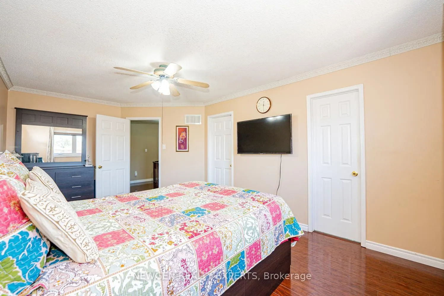42 Mccleave Crescent
