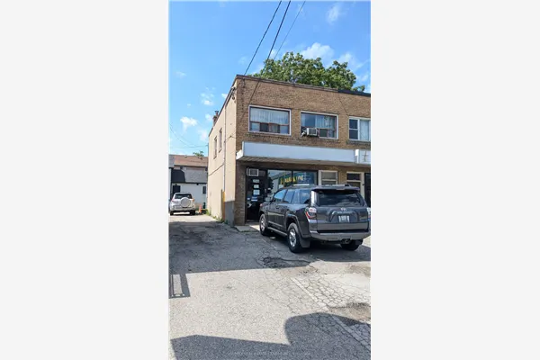 2540 Weston Road