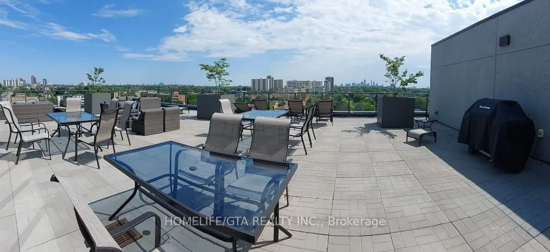 2433 Dufferin Street #208
