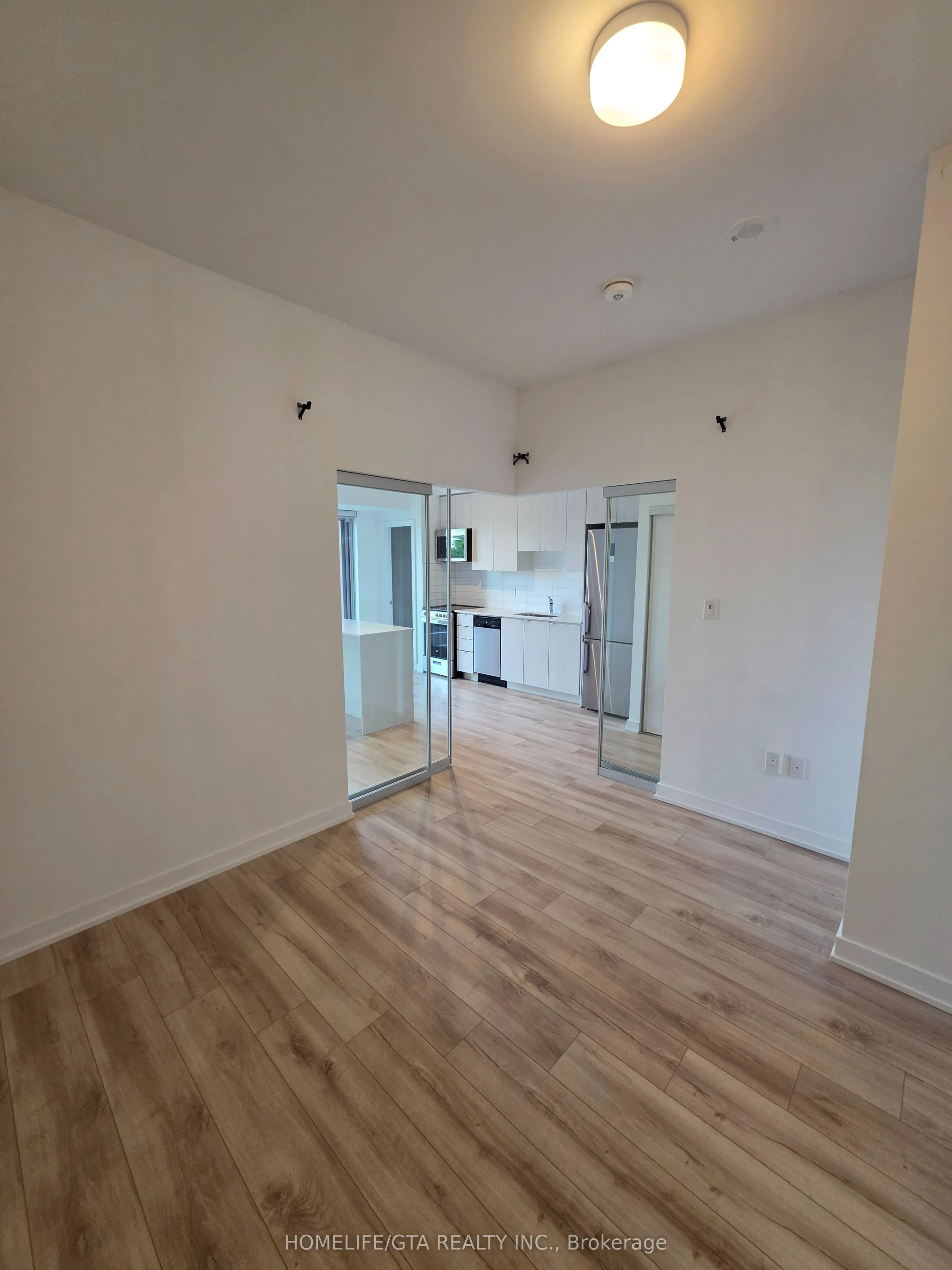 2433 Dufferin Street #208