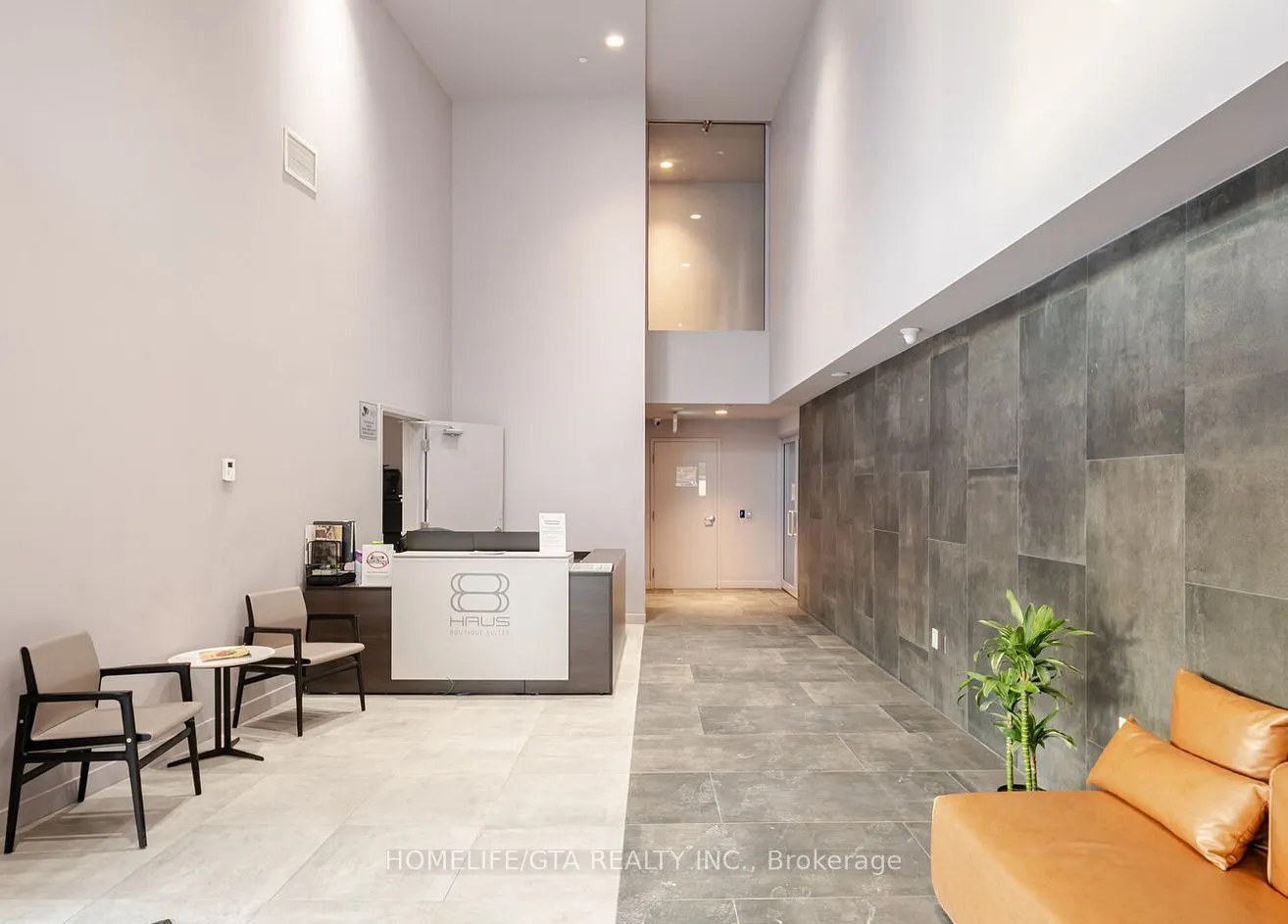 2433 Dufferin Street #208