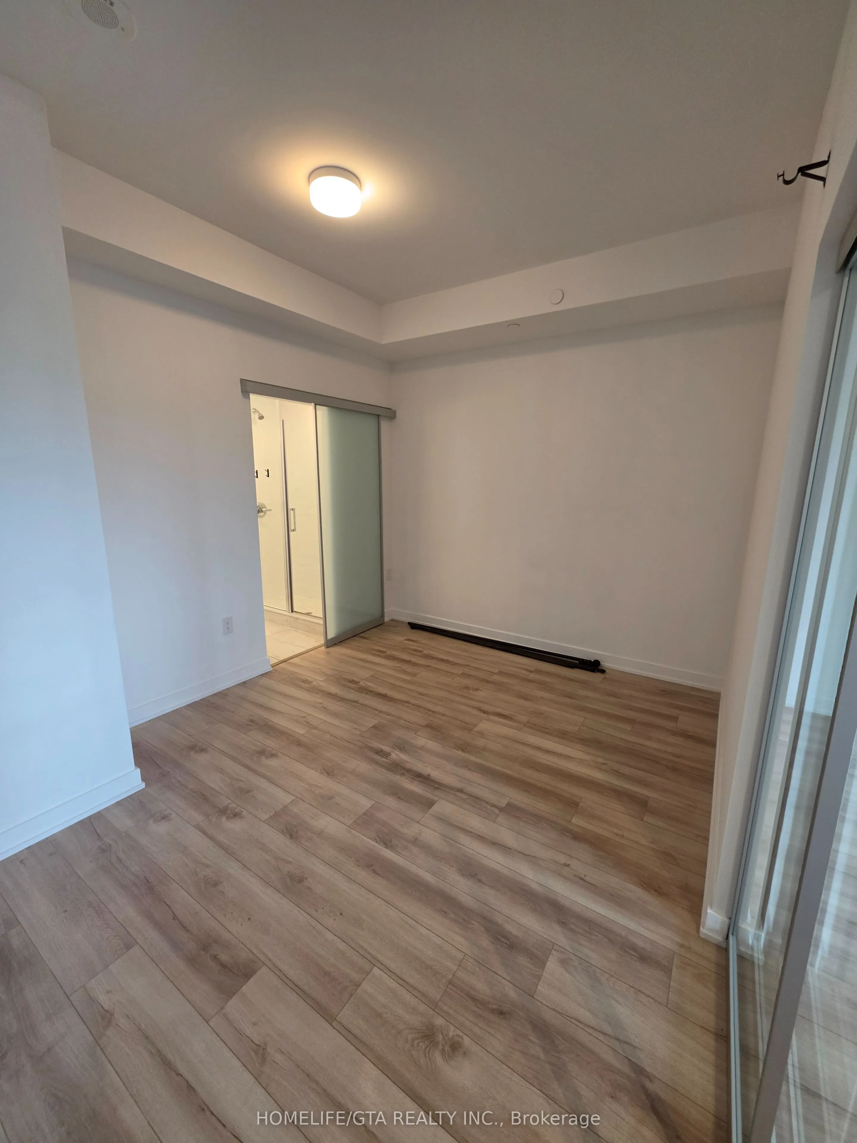 2433 Dufferin Street #208