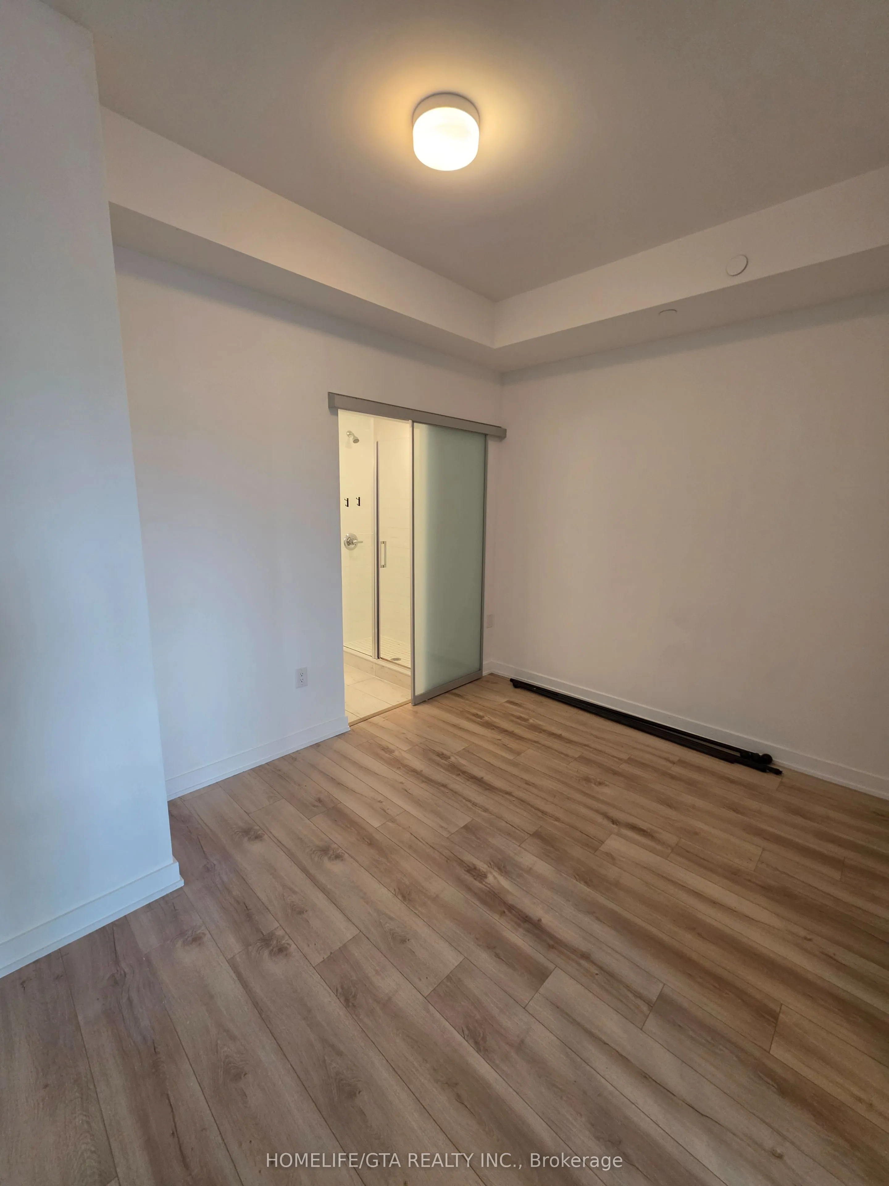 2433 Dufferin Street #208
