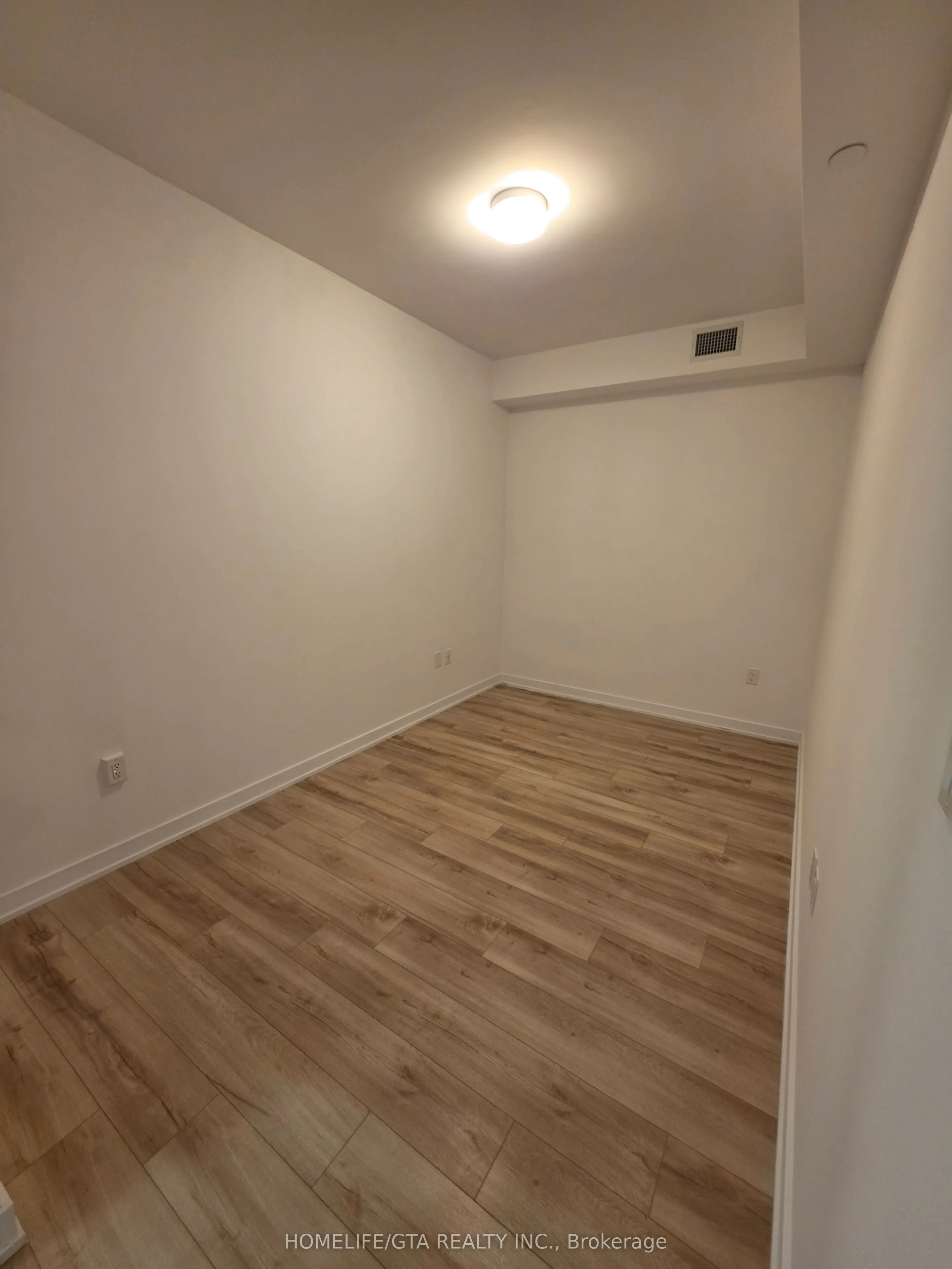 2433 Dufferin Street #208