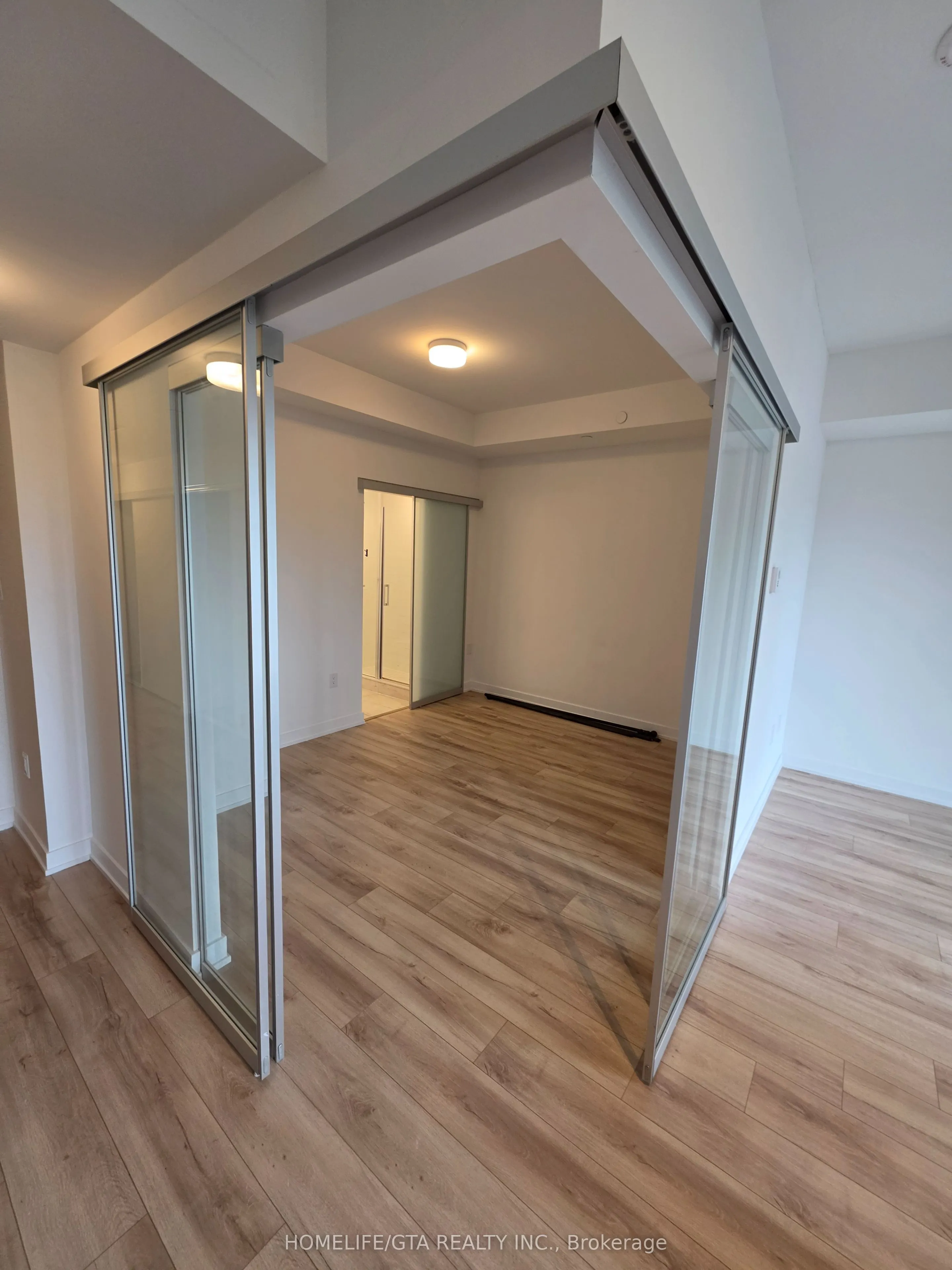 2433 Dufferin Street #208