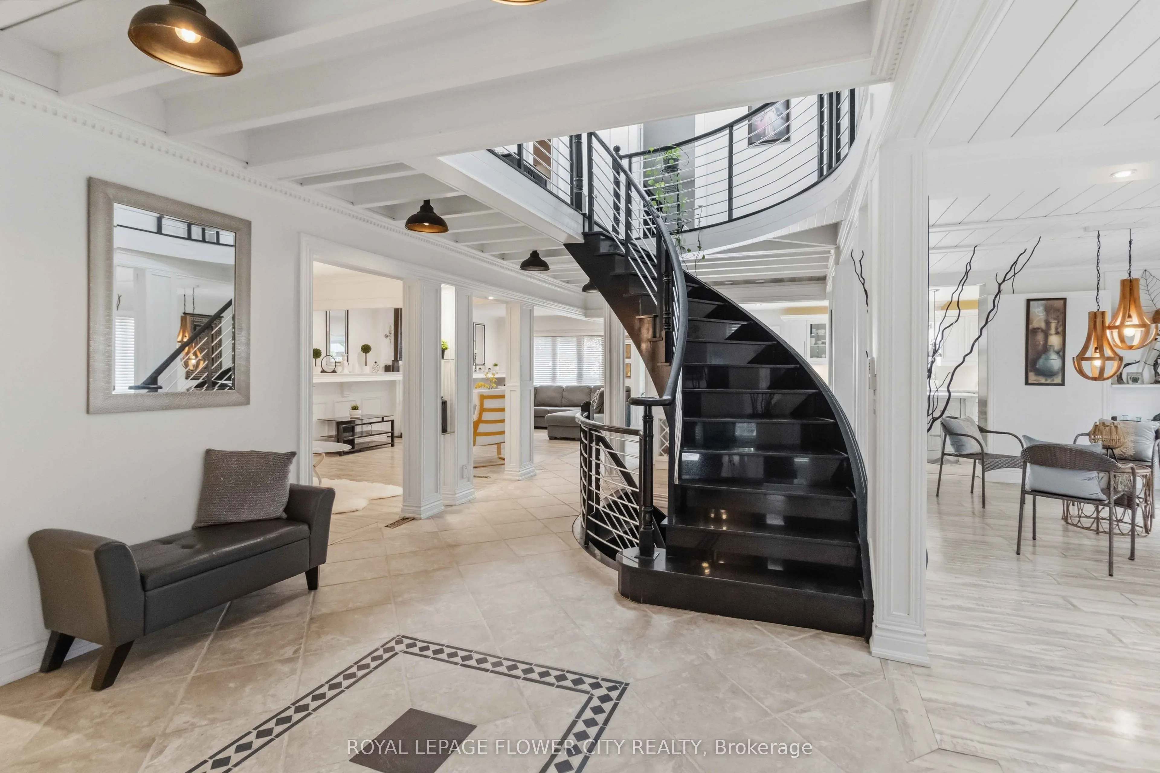 18 Pleasant Valley Place