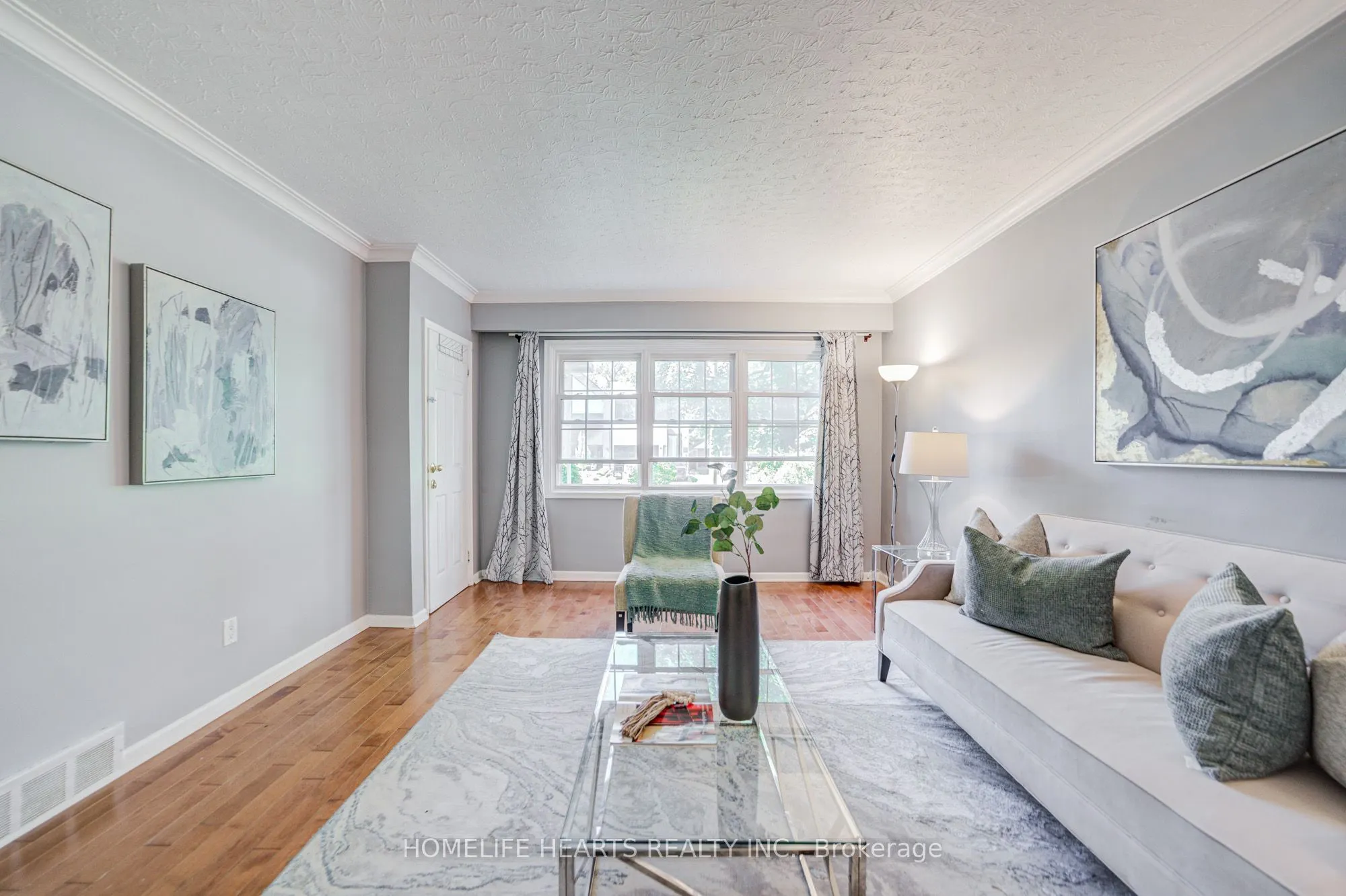 23 Broadview Avenue