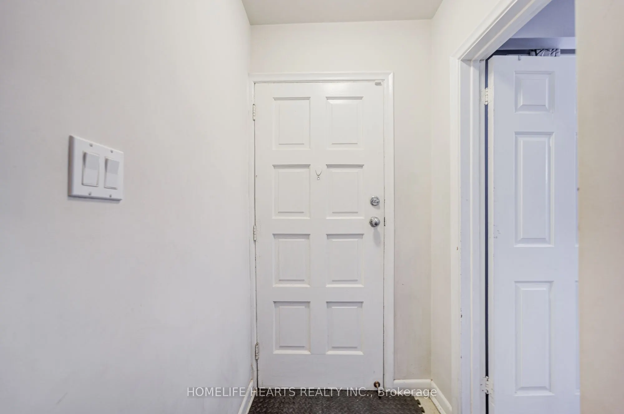 23 Broadview Avenue