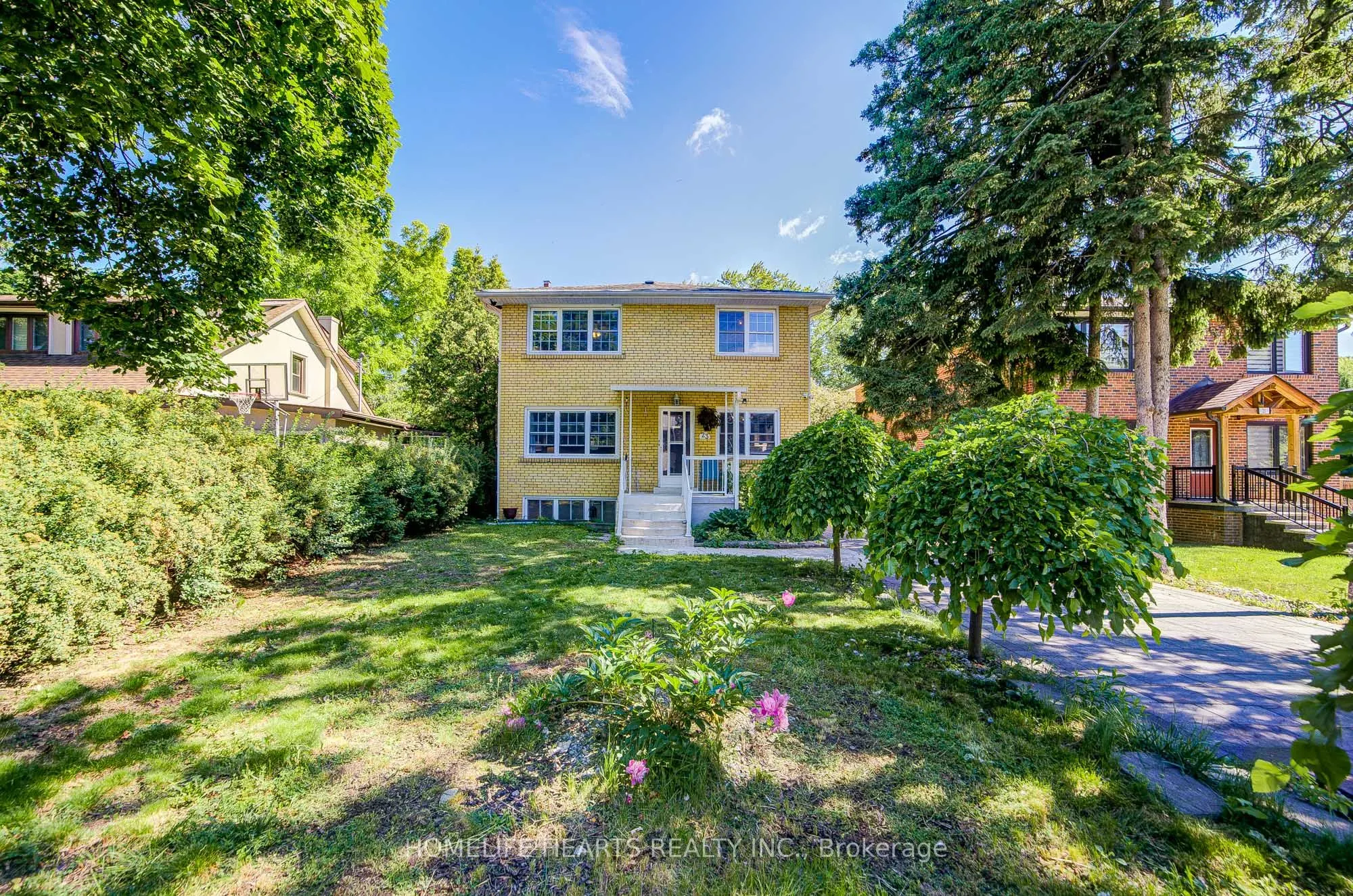 23 Broadview Avenue