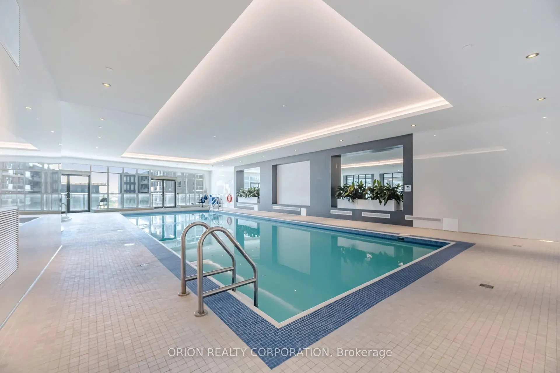 38 Annie Craig Drive #3605