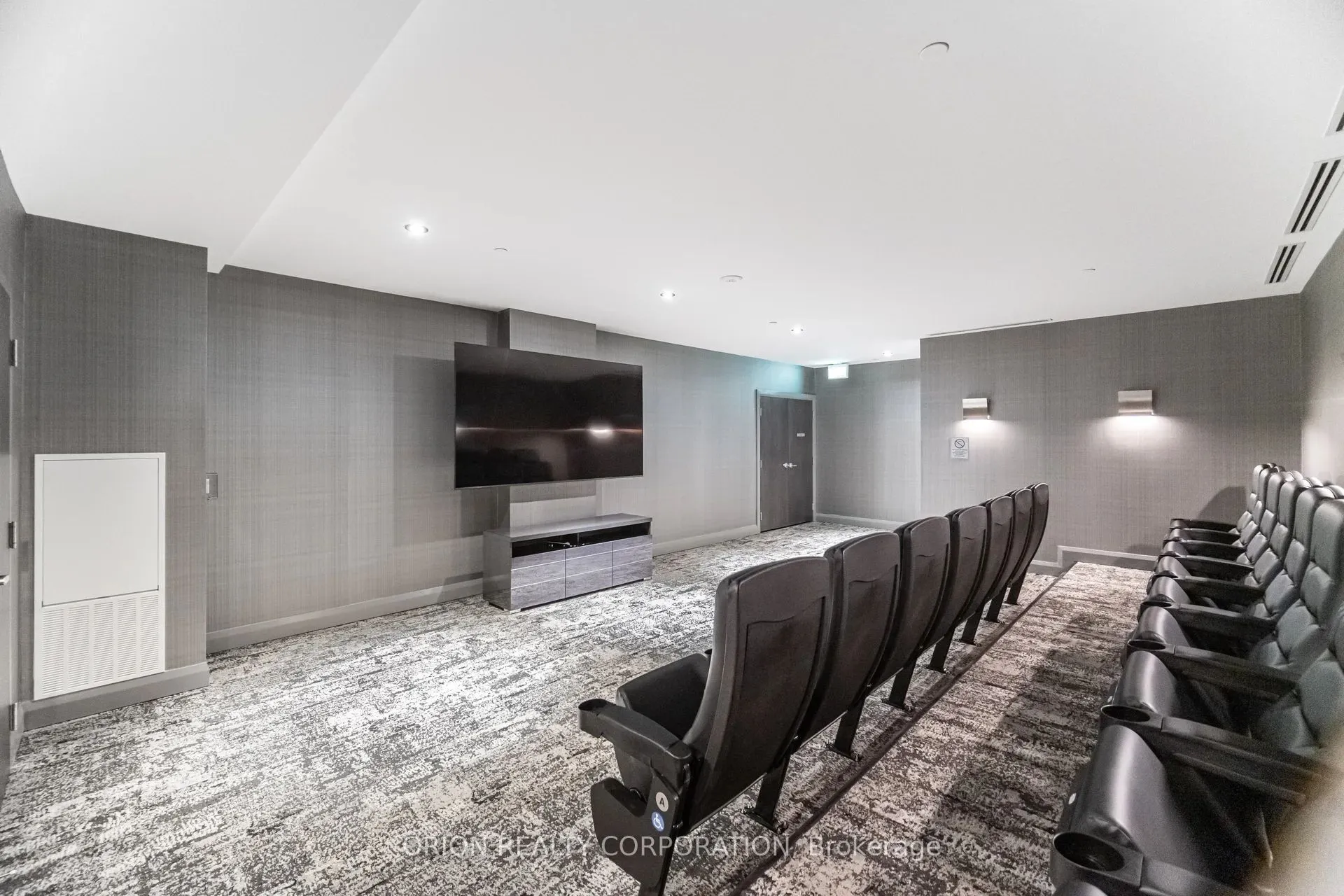 38 Annie Craig Drive #3605