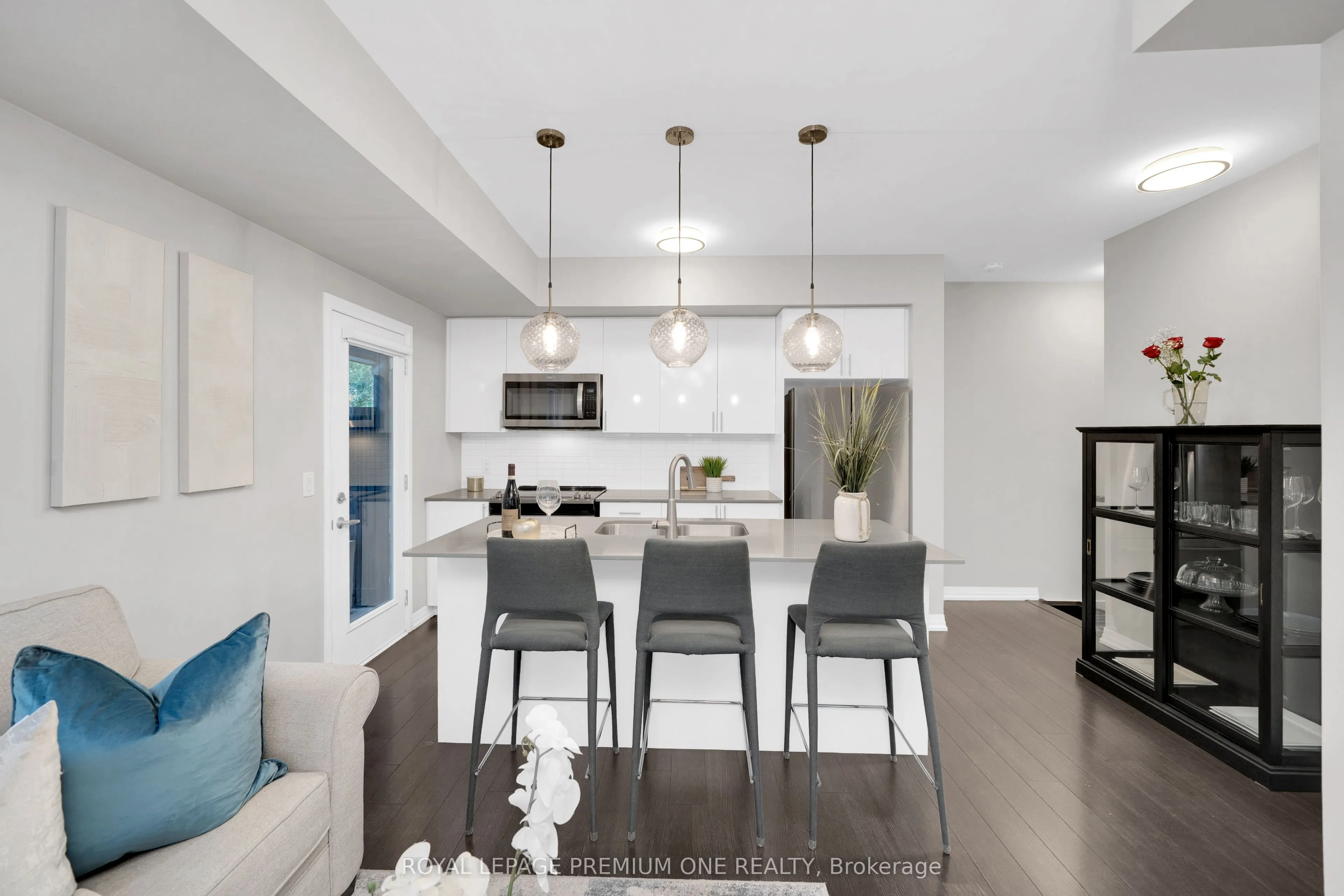 1202 Main Street E #108