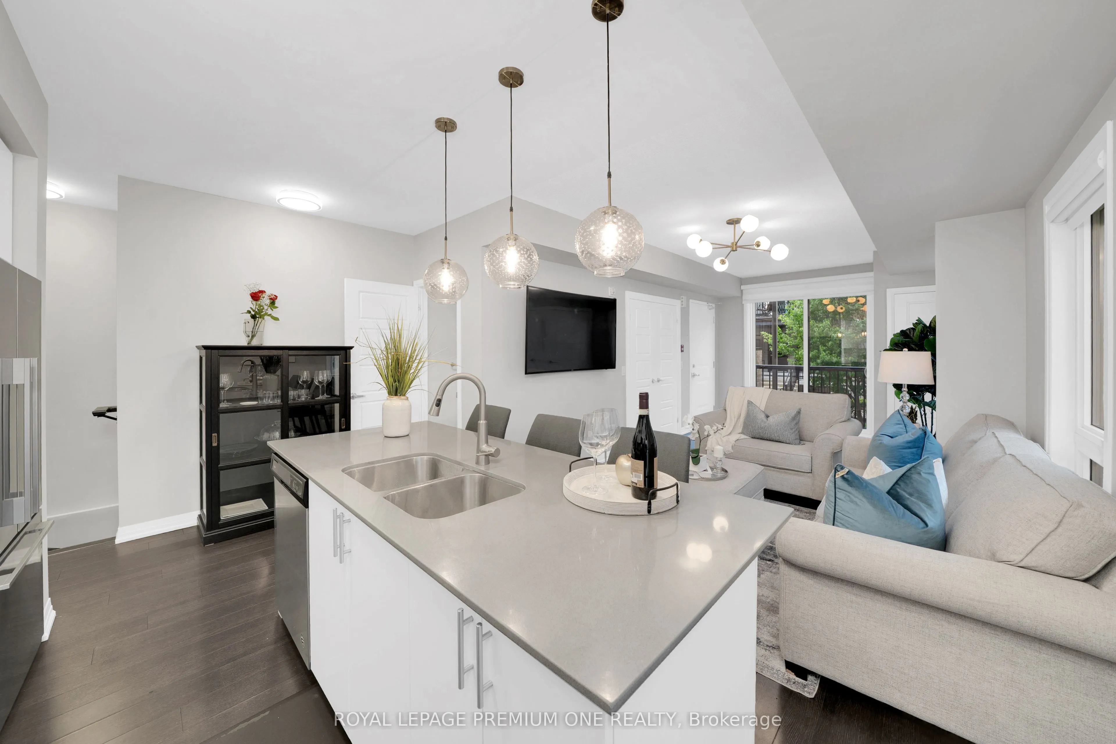 1202 Main Street E #108