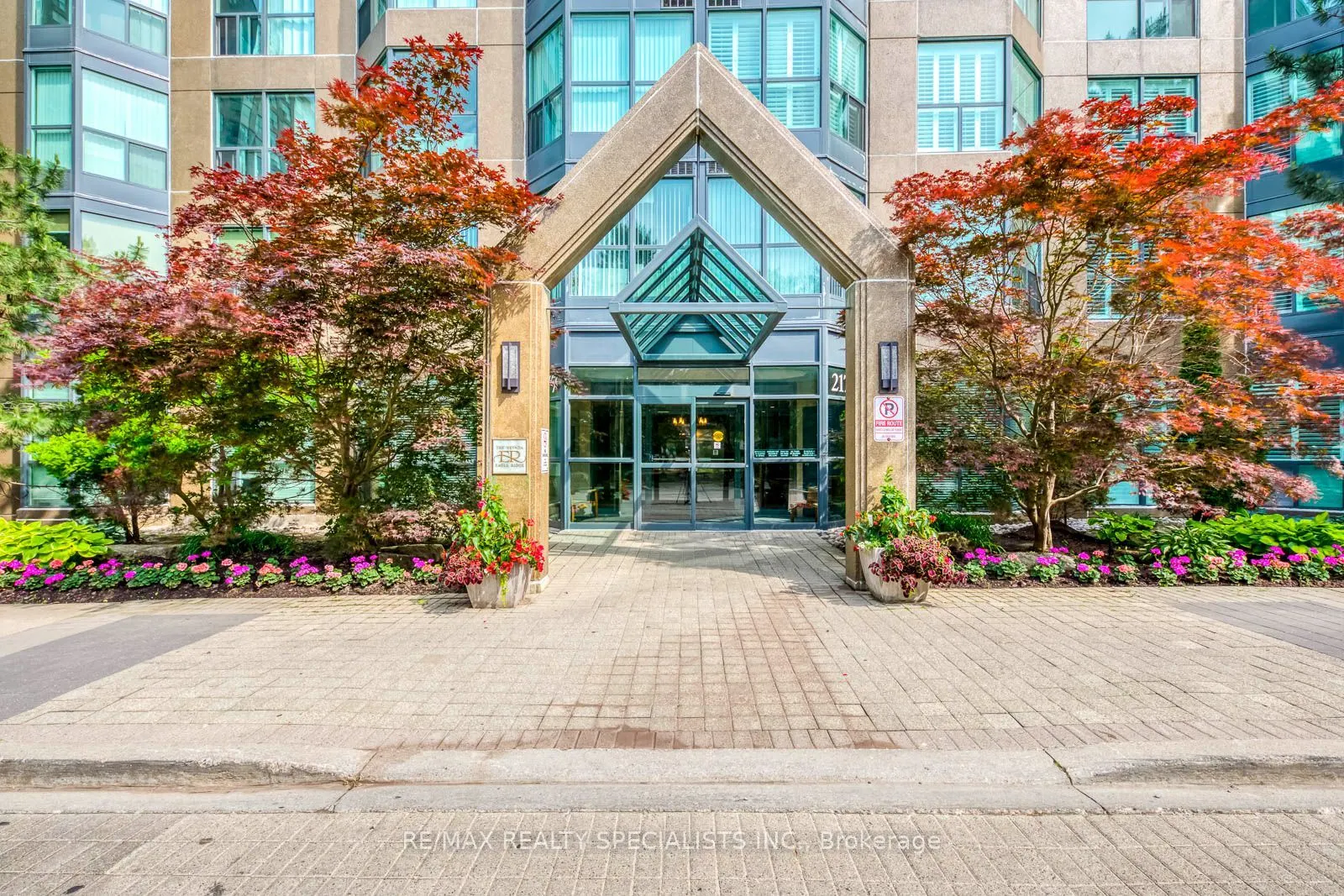 2177 Burnhamthorpe Road W #1605