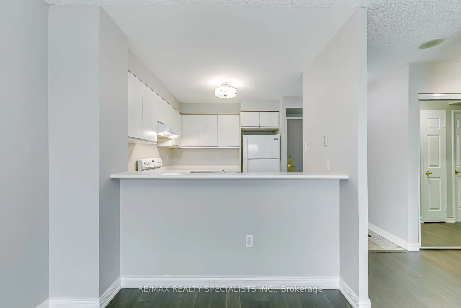 2177 Burnhamthorpe Road W #1605