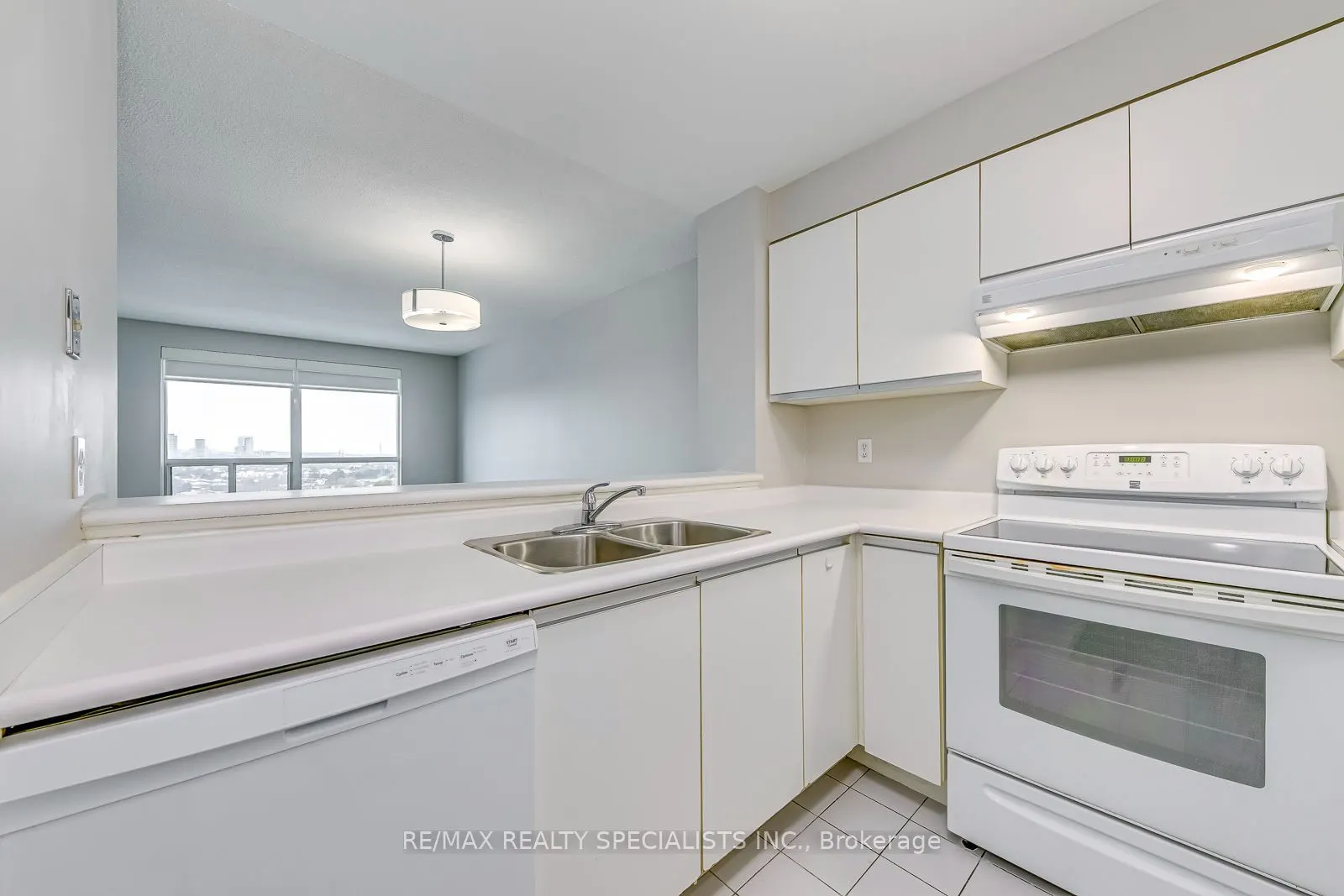 2177 Burnhamthorpe Road W #1605