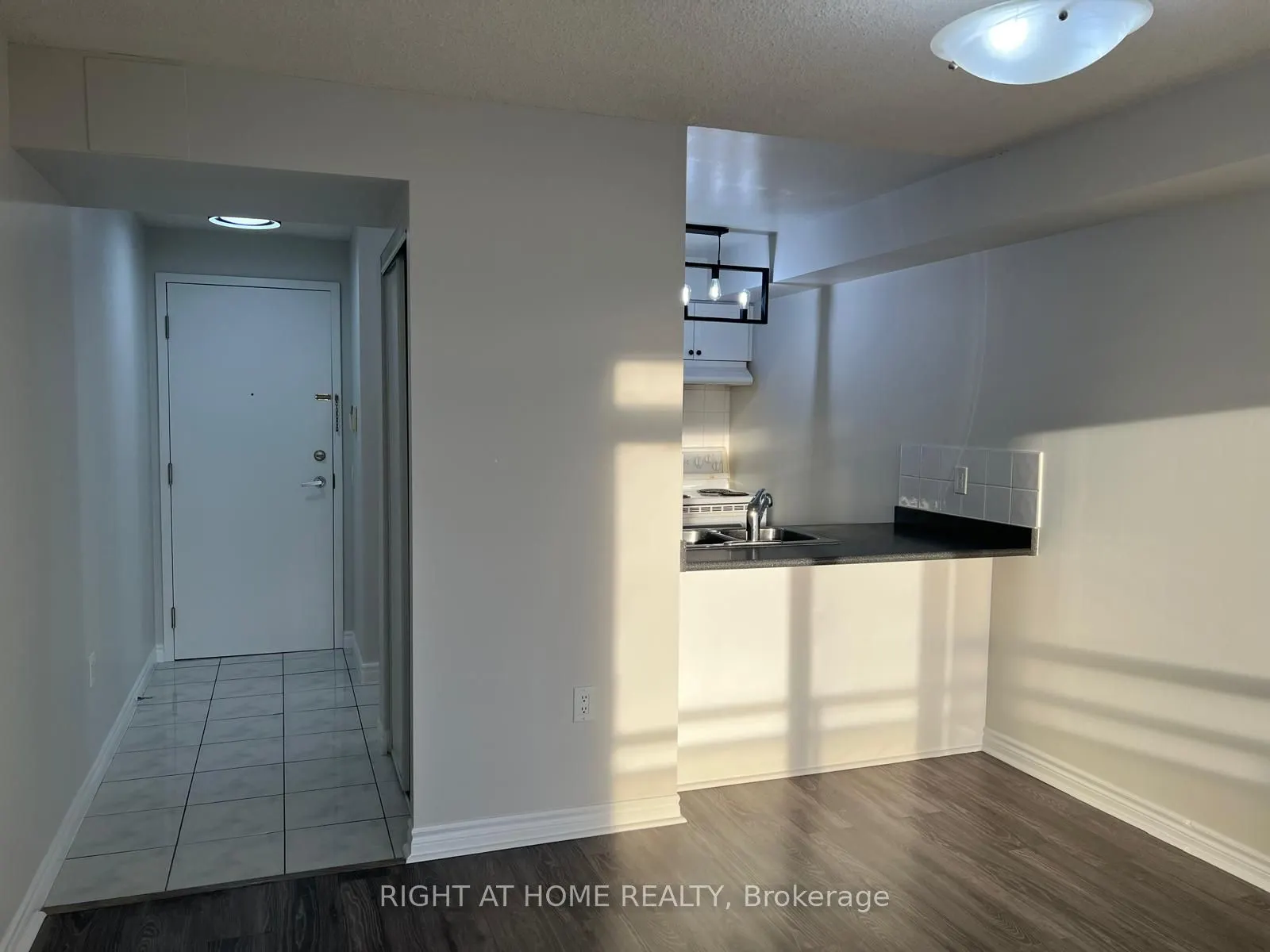 55 Strathaven Drive #1808