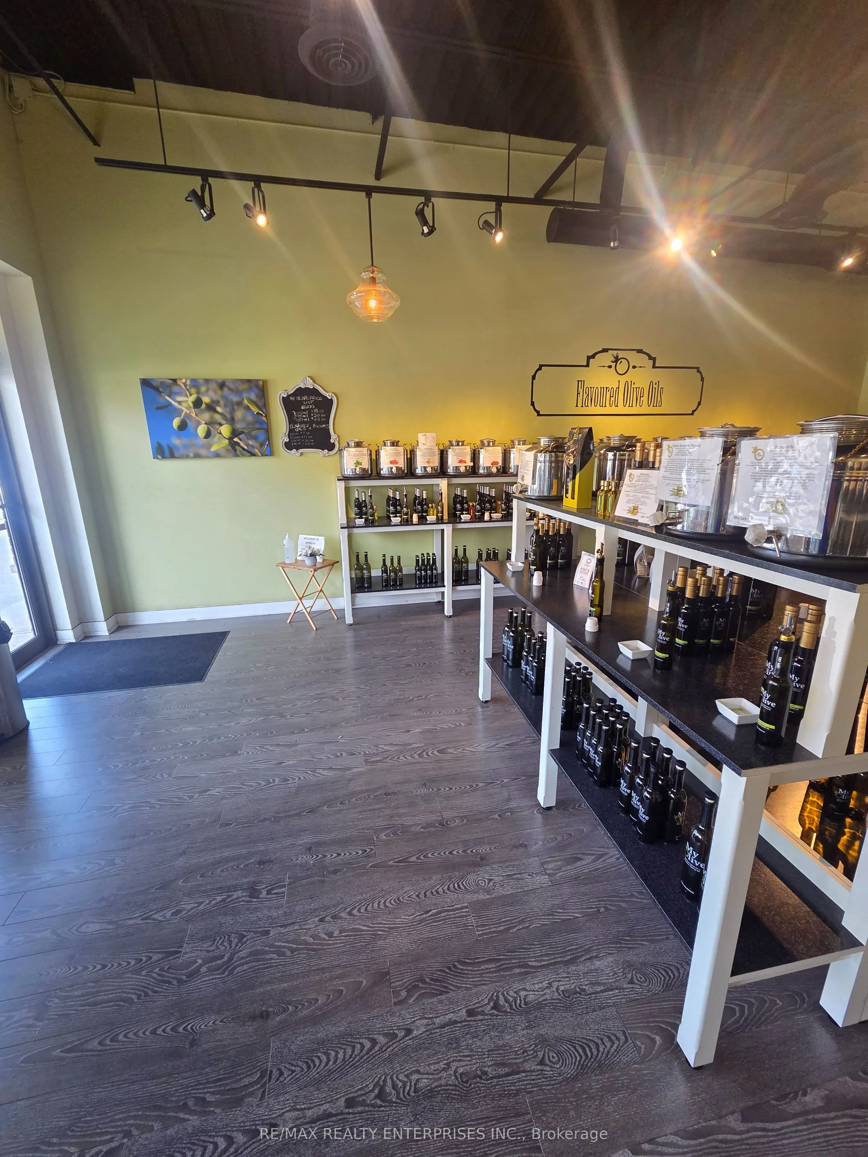 141 Lakeshore Road E #5