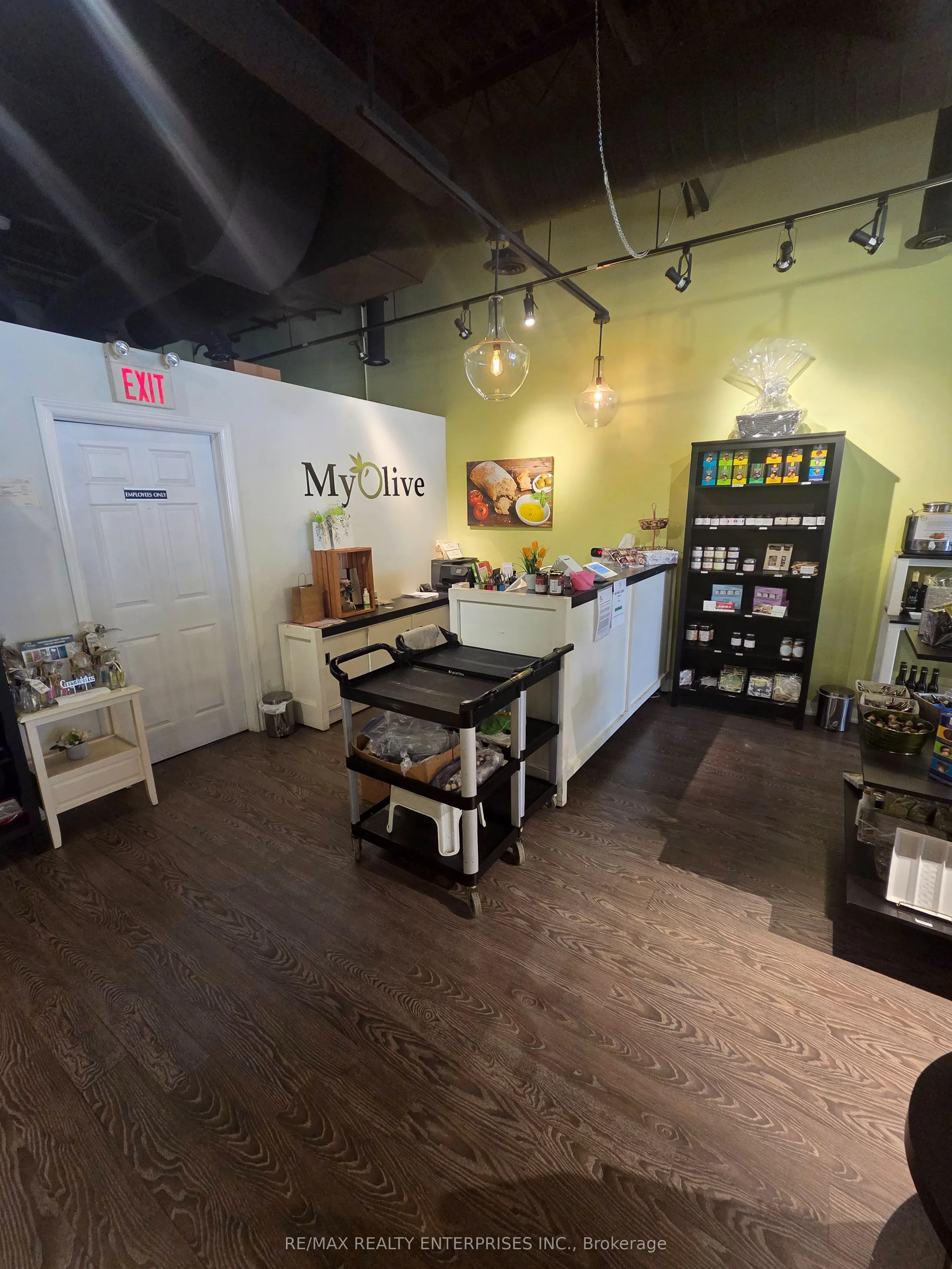 141 Lakeshore Road E #5