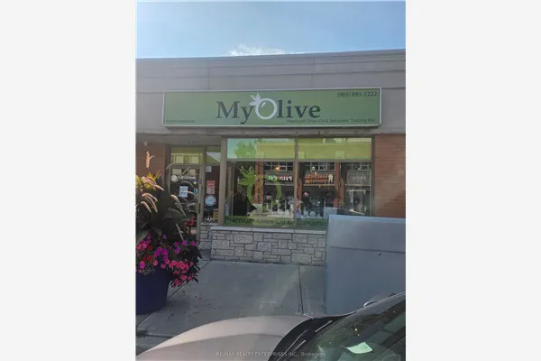141 Lakeshore Road E
