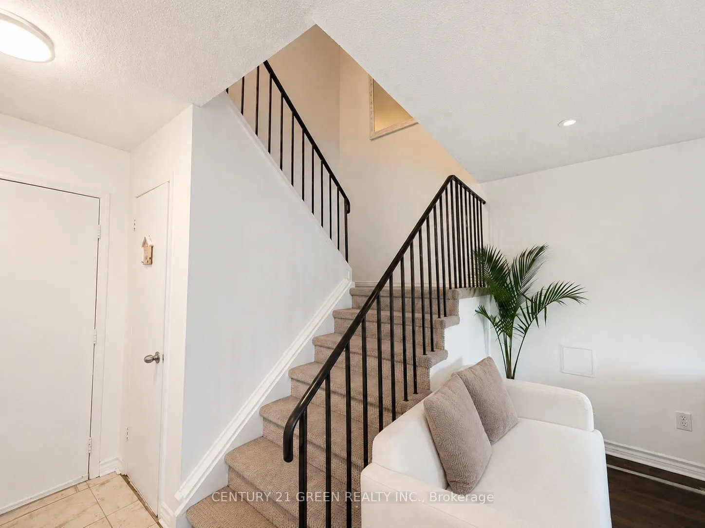 6777 Formentera Avenue #18
