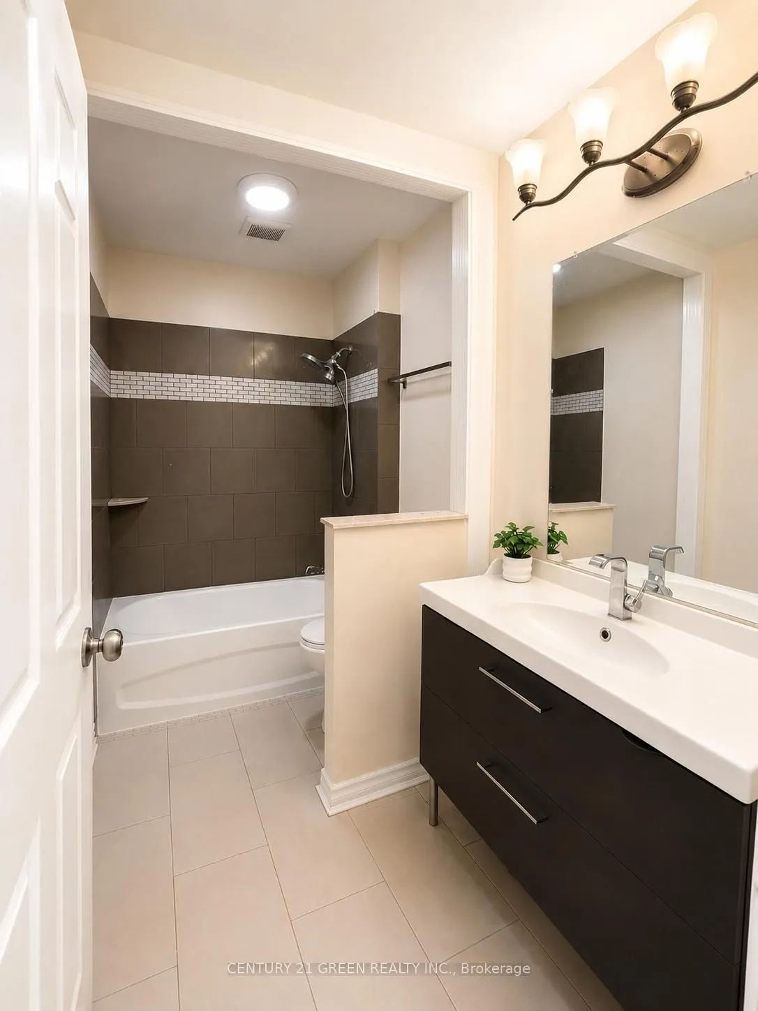 6777 Formentera Avenue #18
