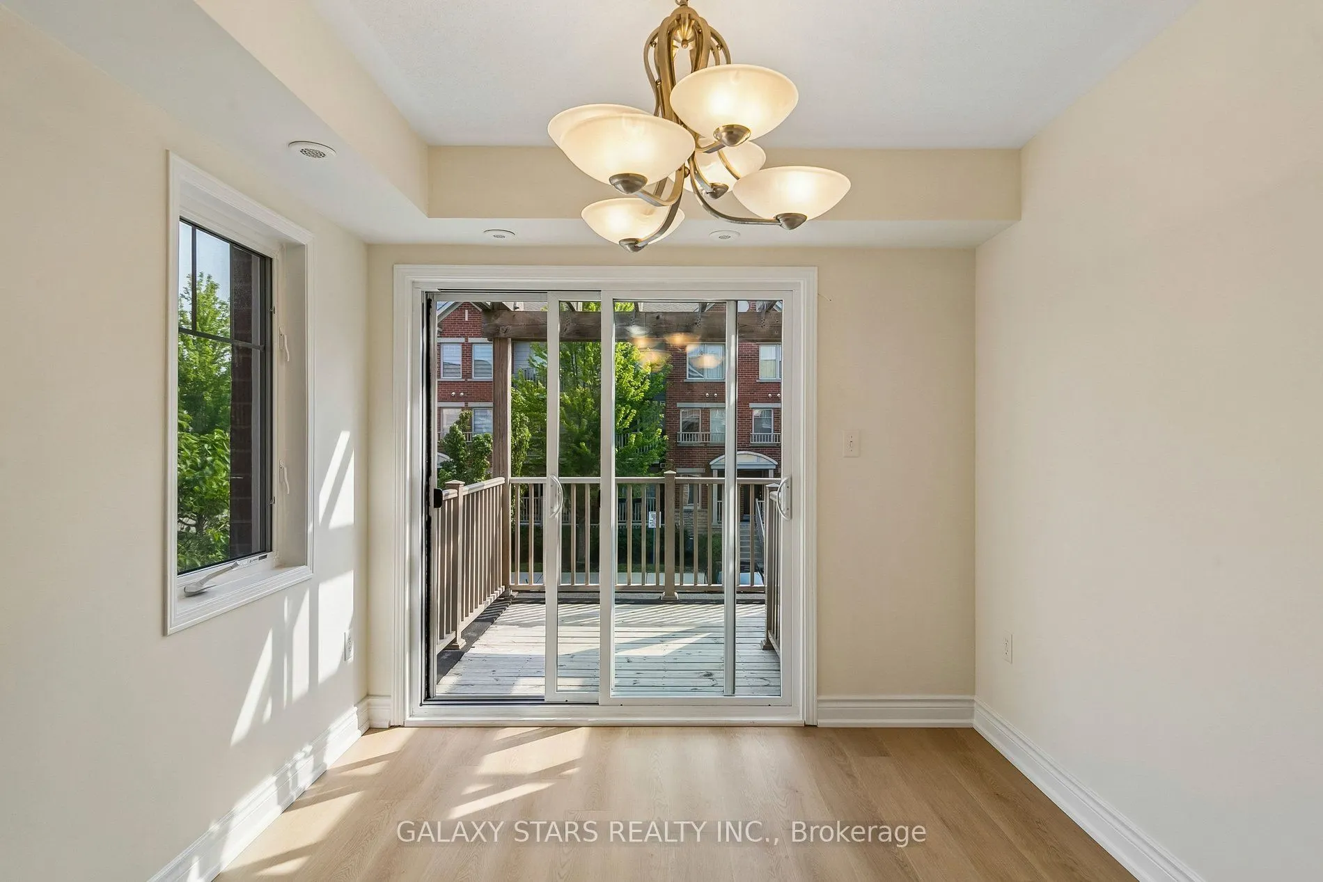 5725 Tenth Line W #16